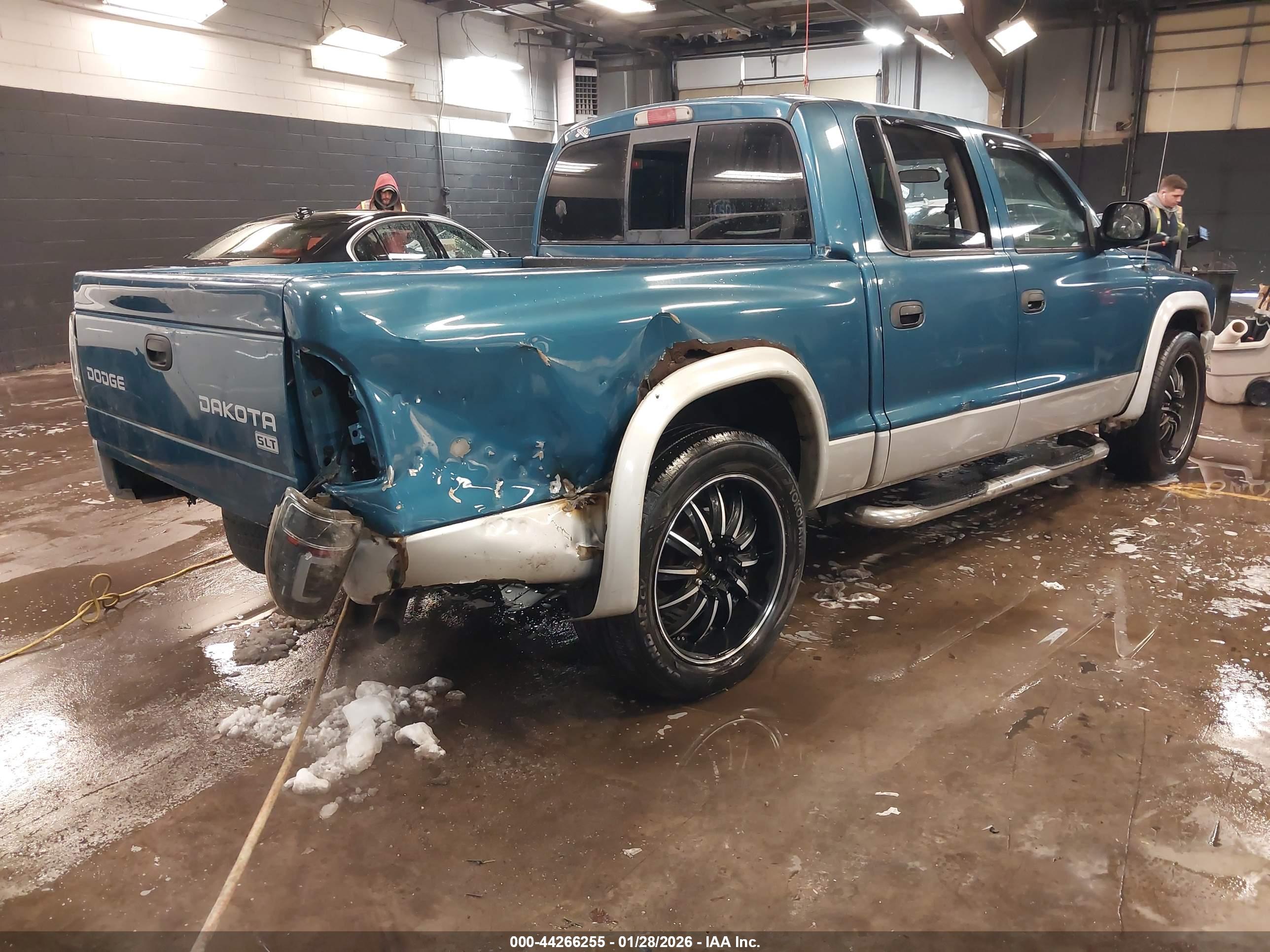 DODGE DAKOTA image 4
