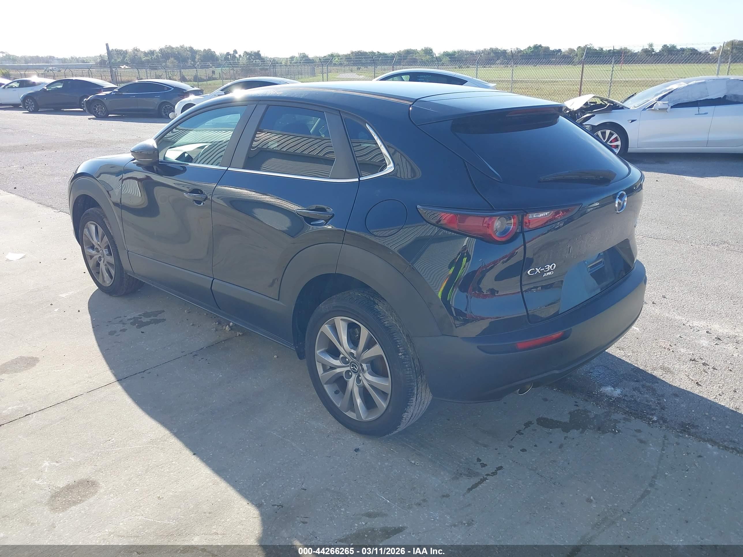 MAZDA CX-30 image 3
