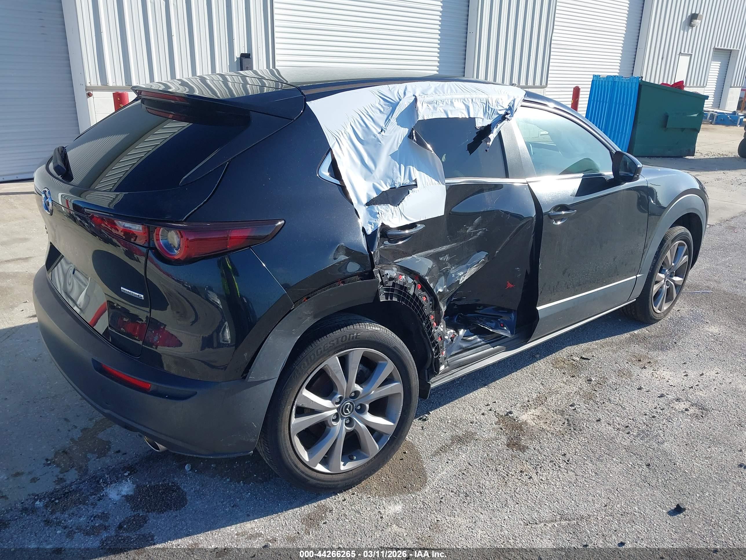 MAZDA CX-30 image 4