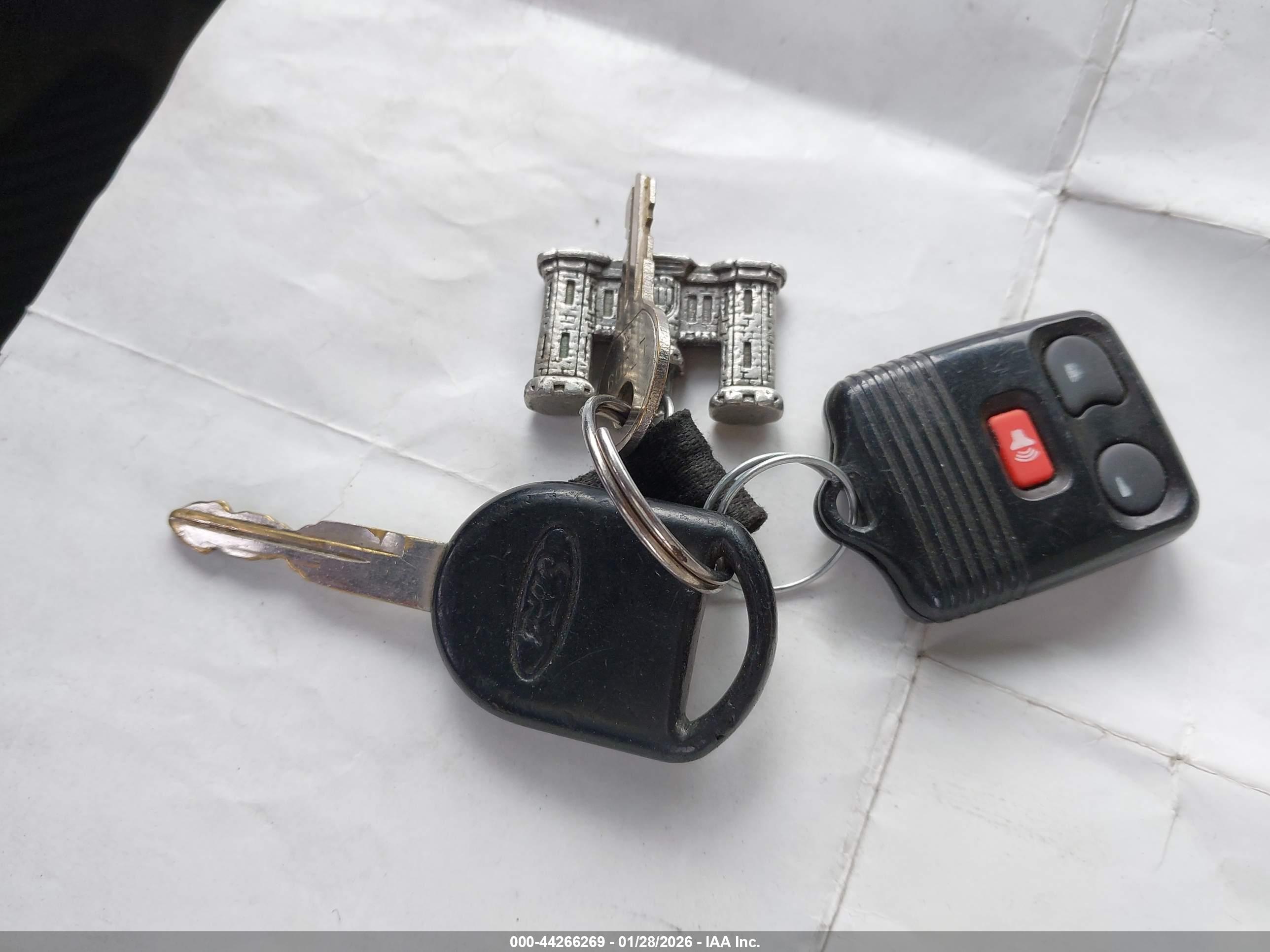 FORD ESCAPE image 11