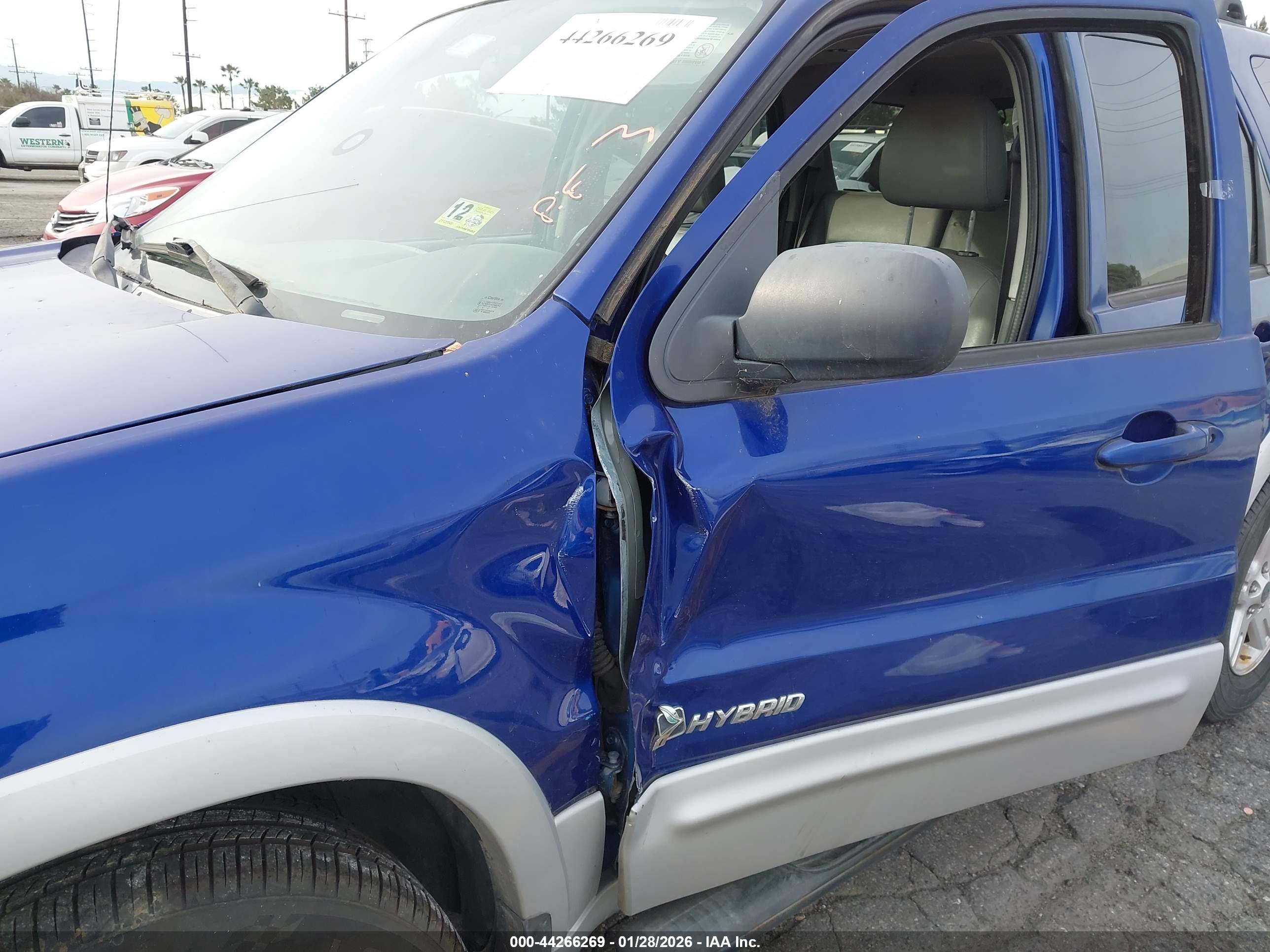 FORD ESCAPE image 6