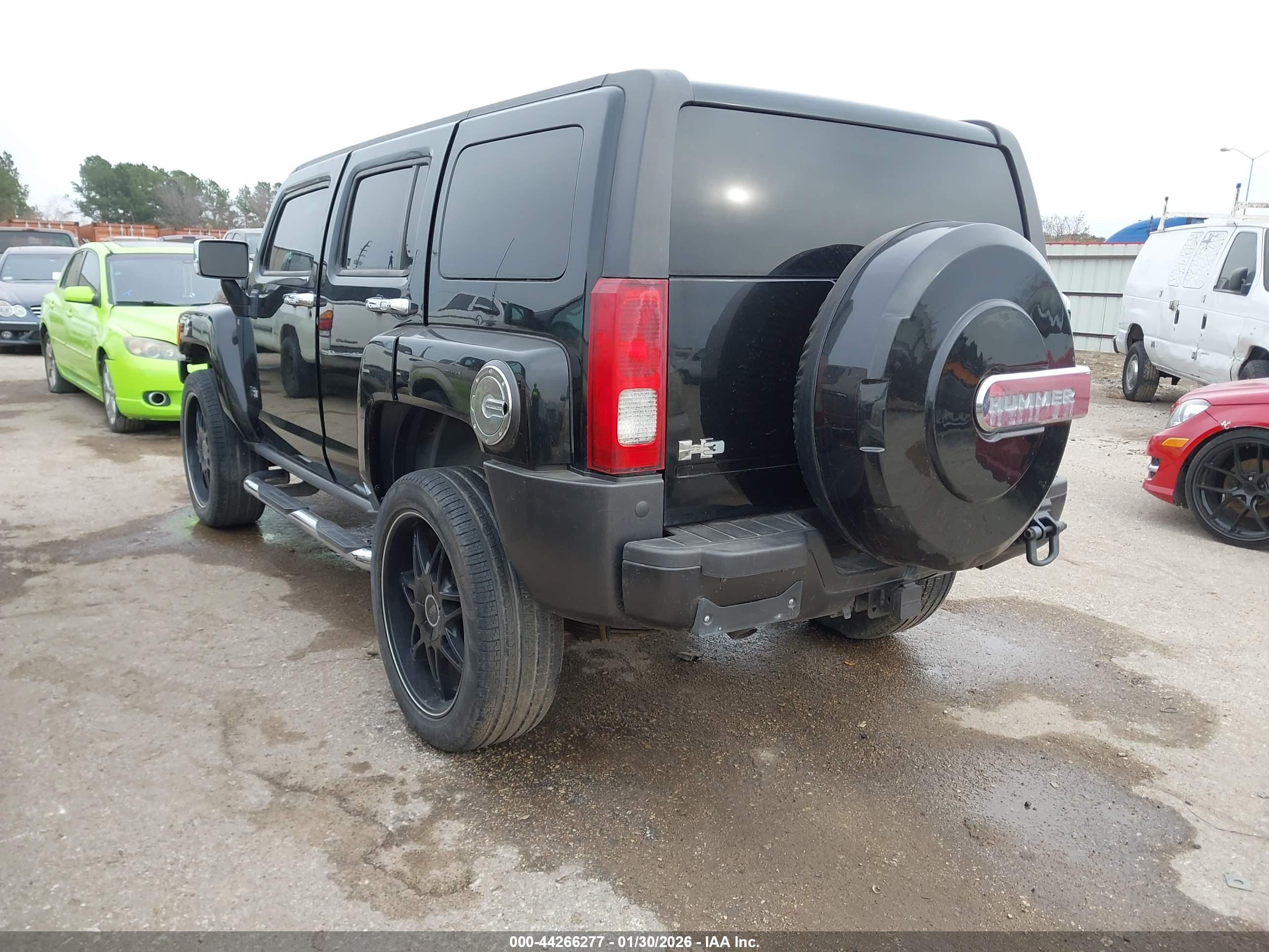HUMMER H3 image 3