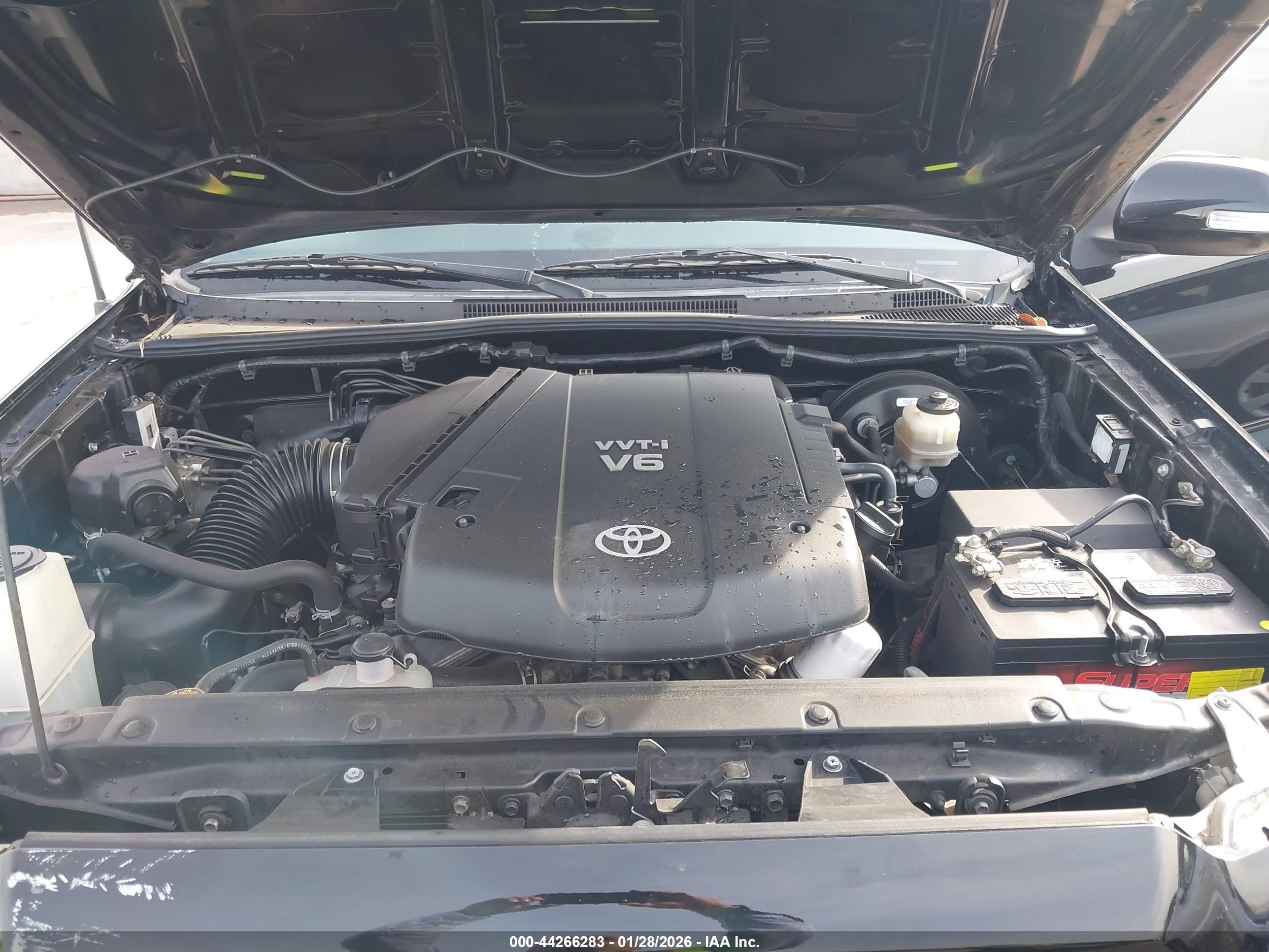 TOYOTA TACOMA image 10