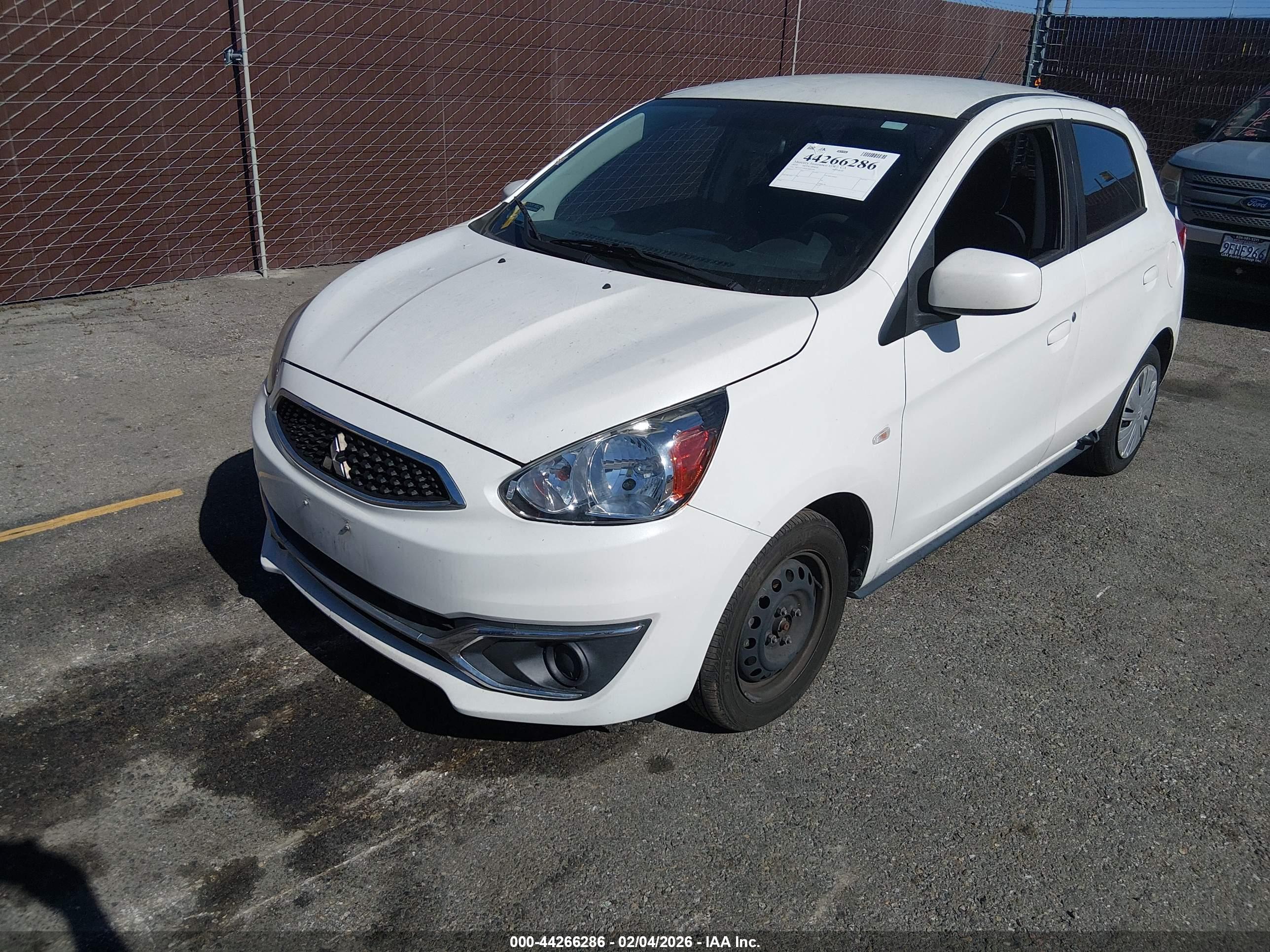 MITSUBISHI MIRAGE image 2