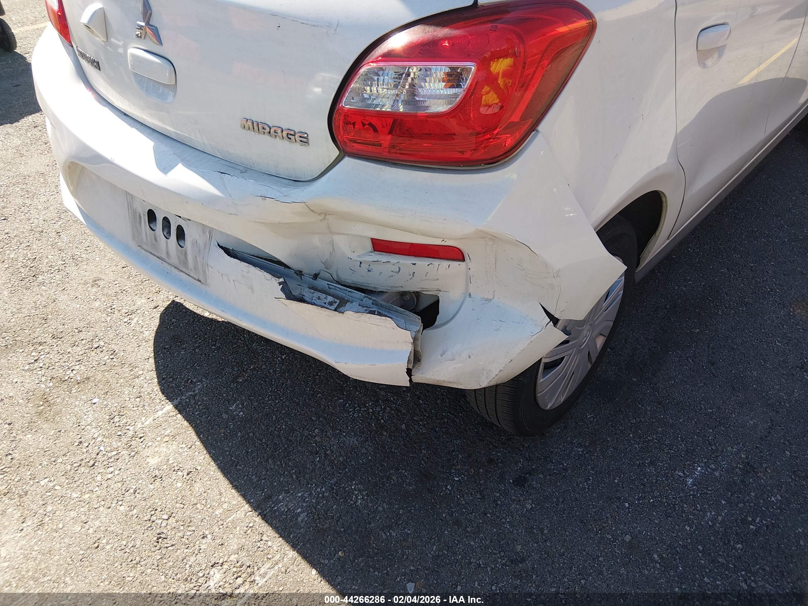 MITSUBISHI MIRAGE image 6