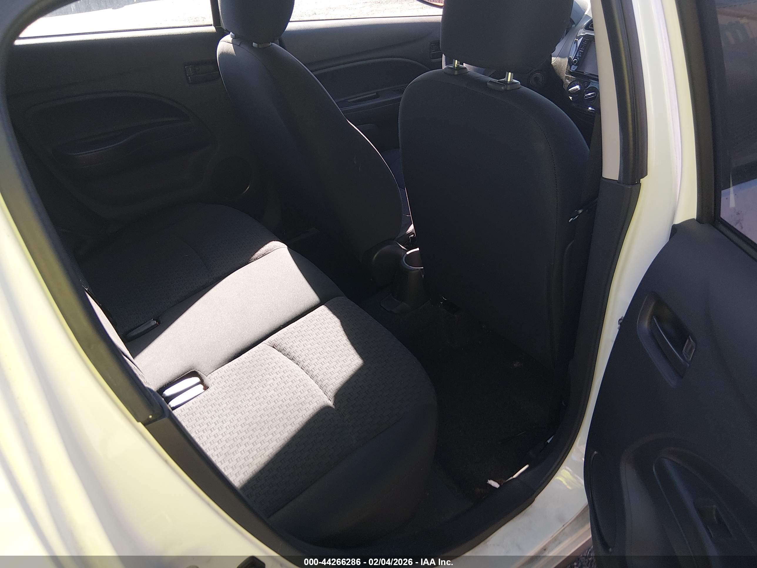 MITSUBISHI MIRAGE image 8