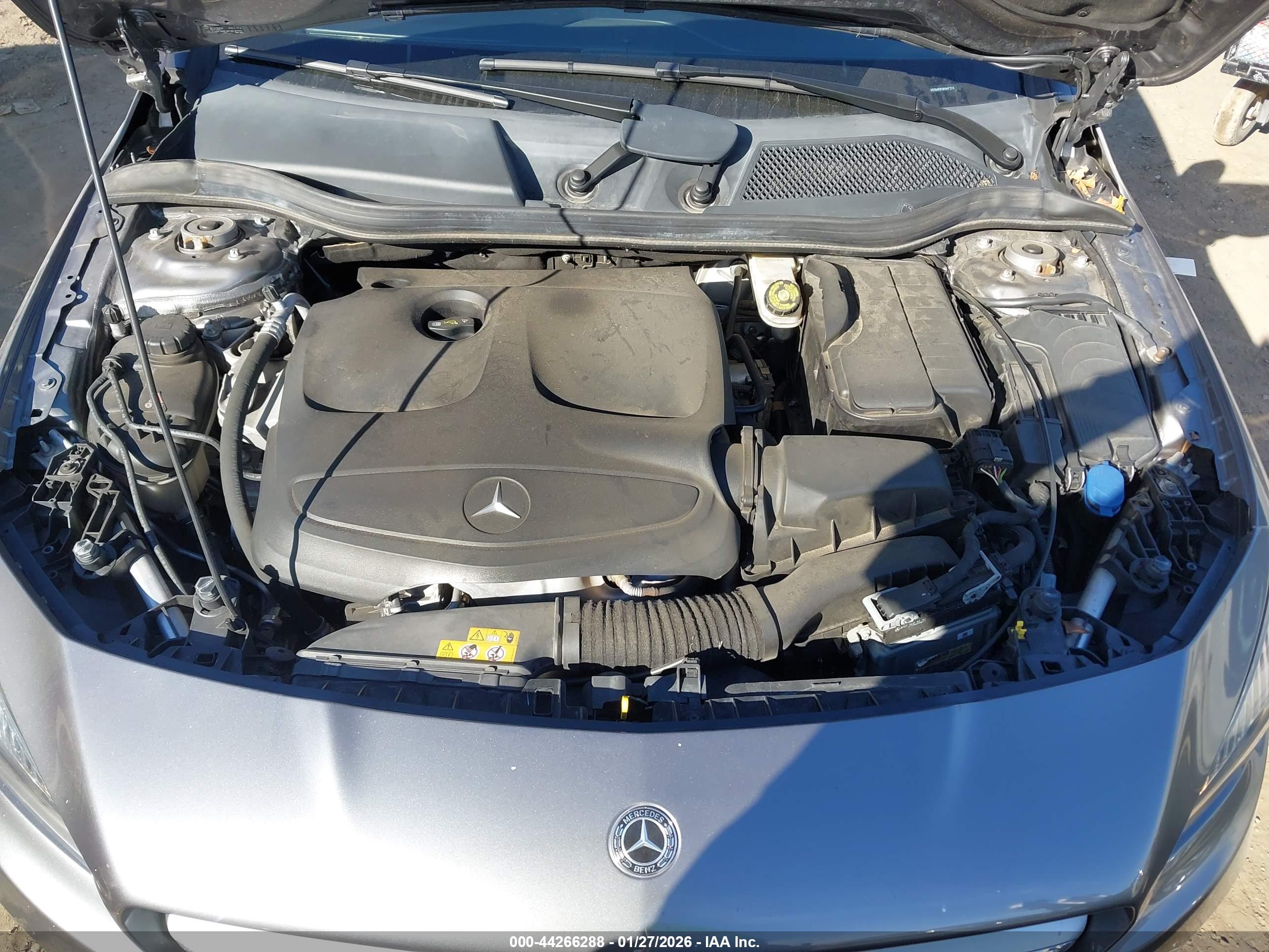 MERCEDES-BENZ CLA image 10
