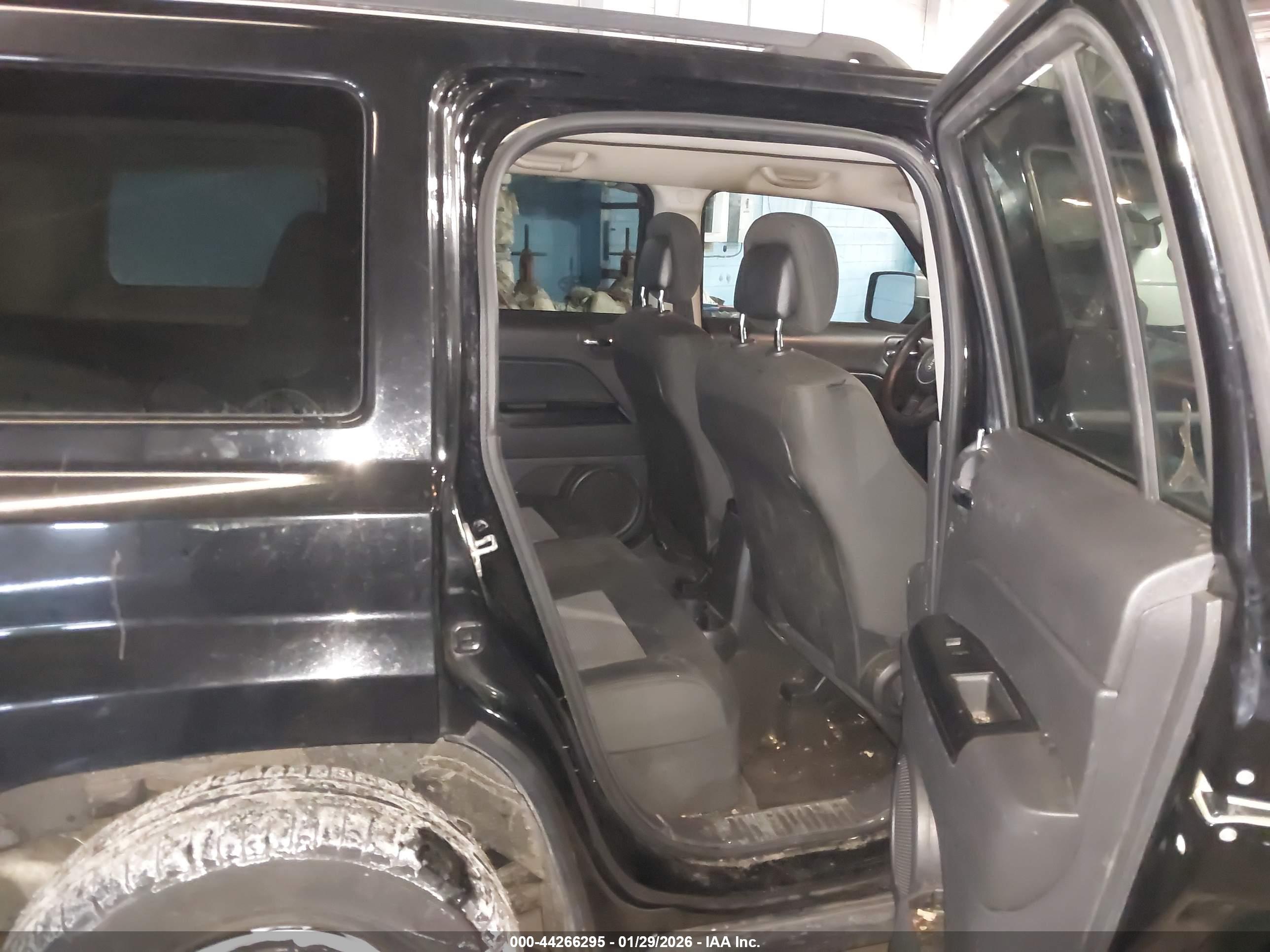 JEEP PATRIOT image 8