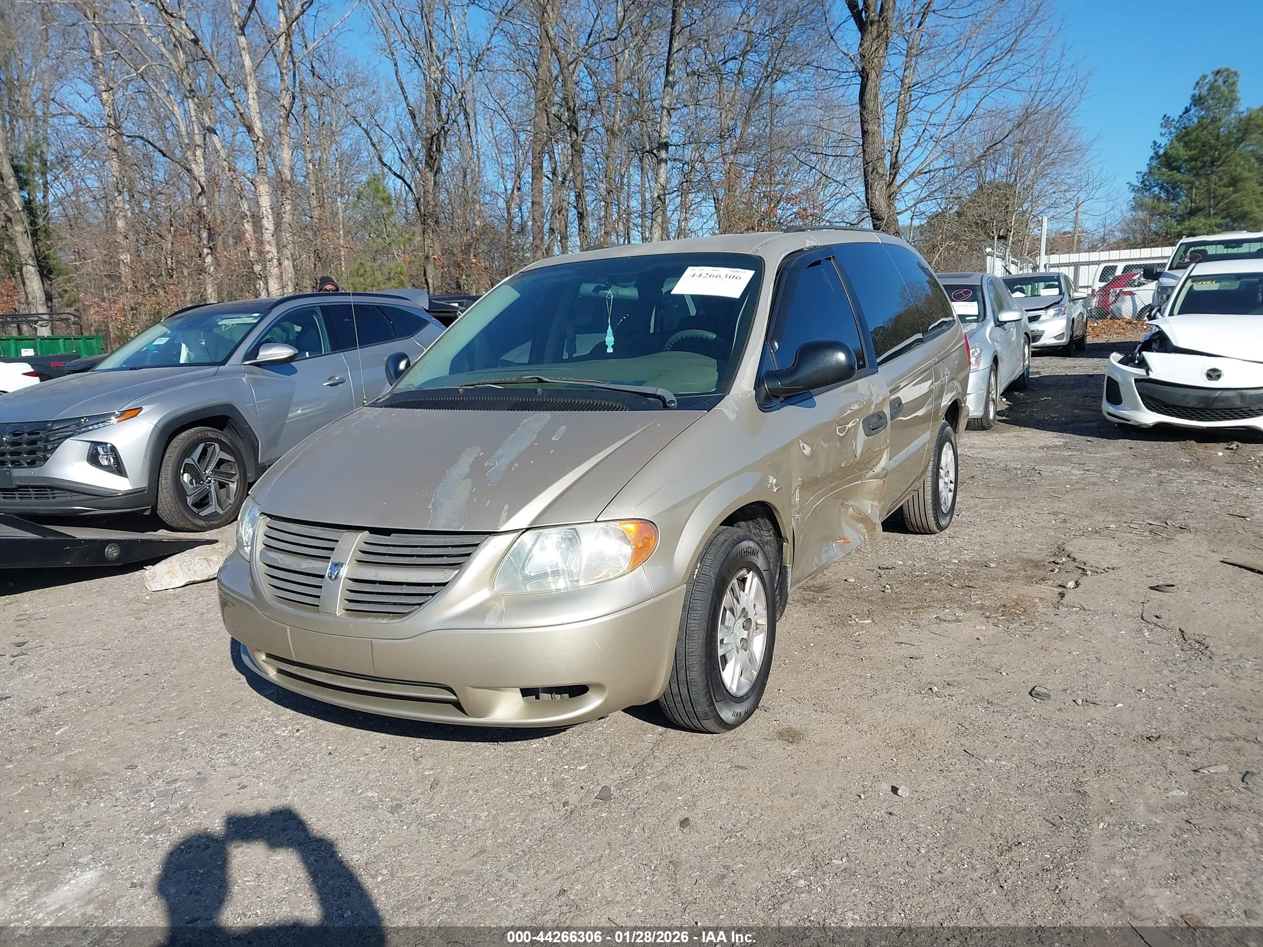 DODGE GRAND image 2