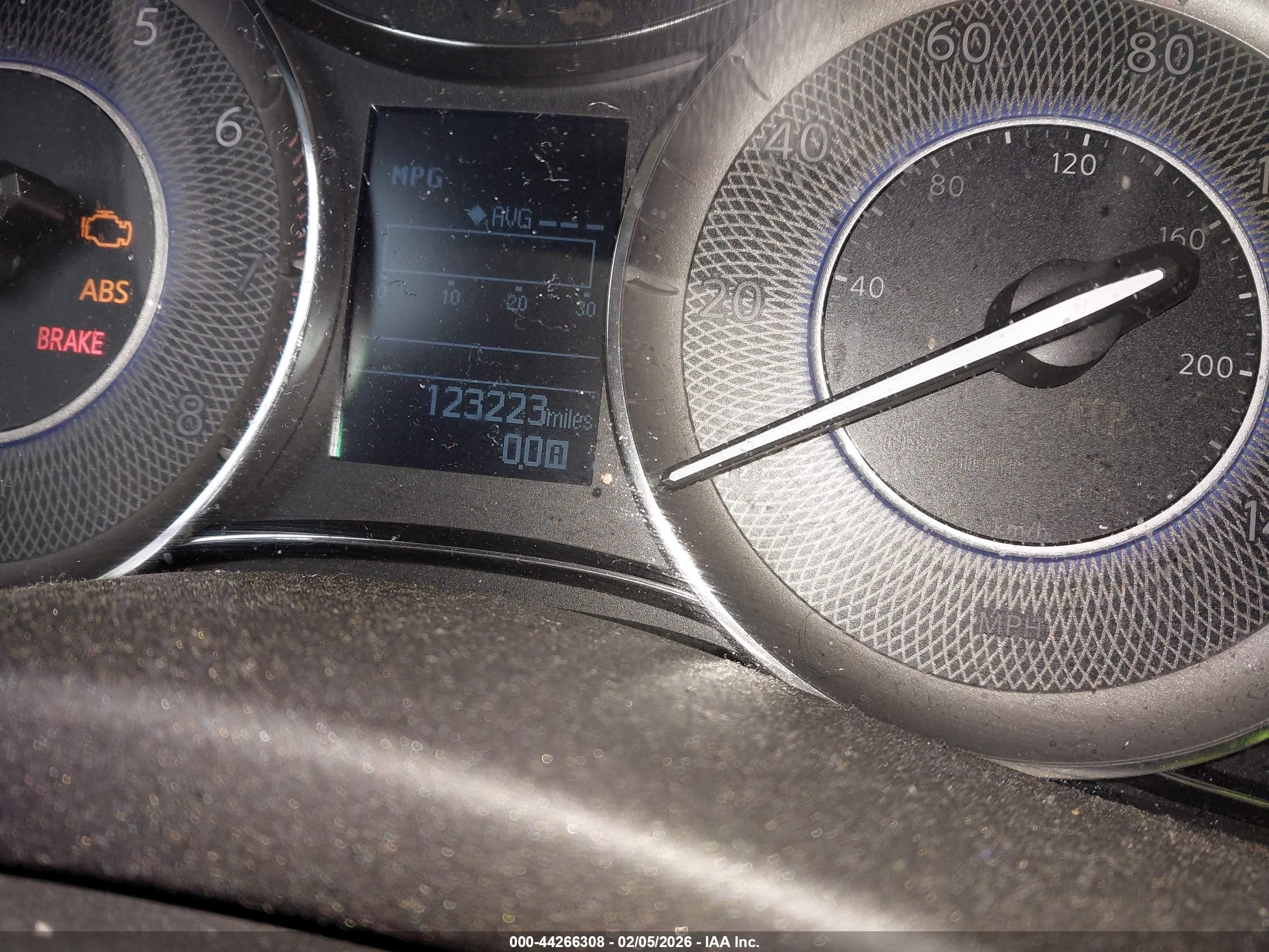 INFINITI QX80 image 7