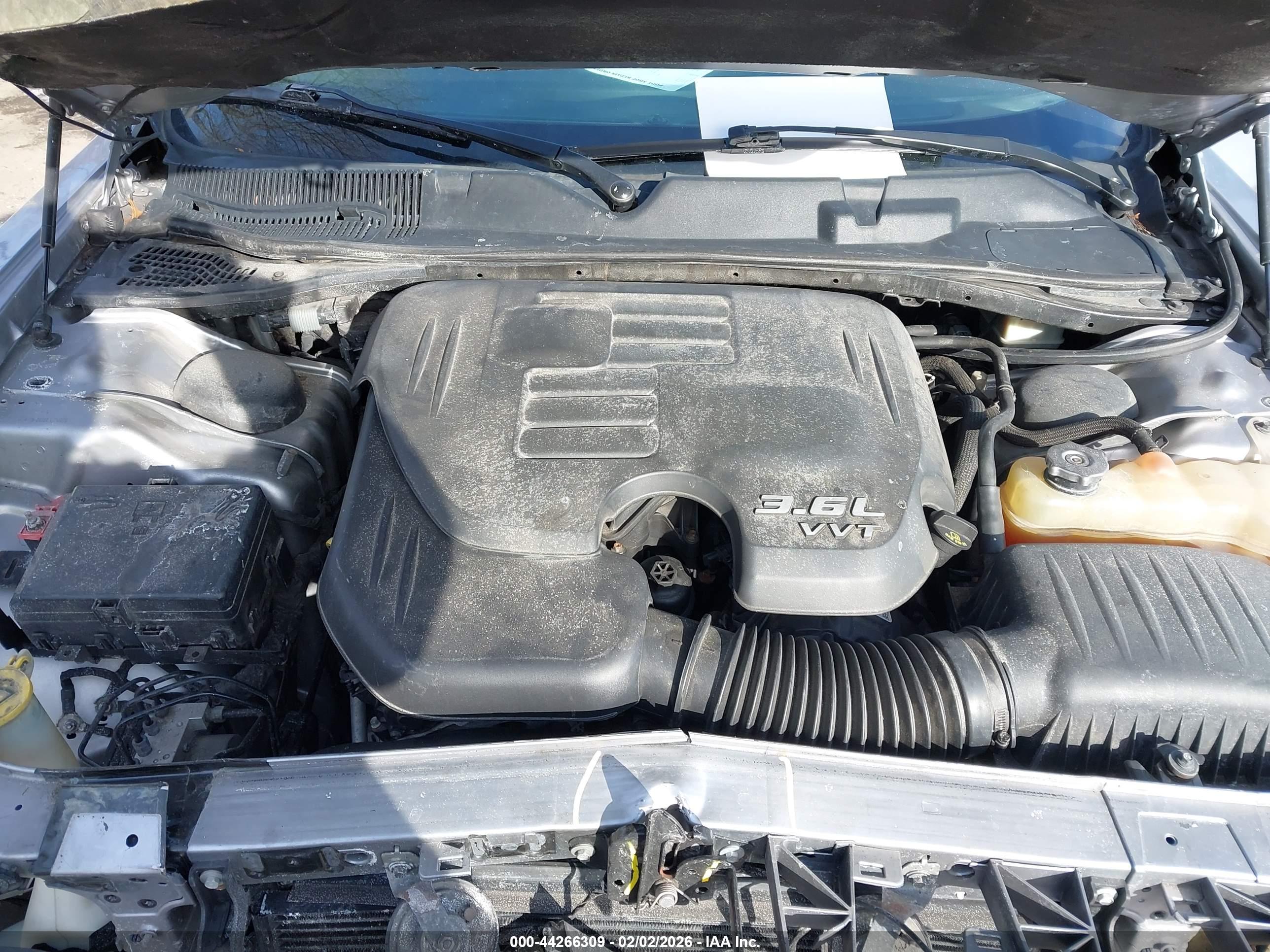 DODGE CHALLENGER image 10