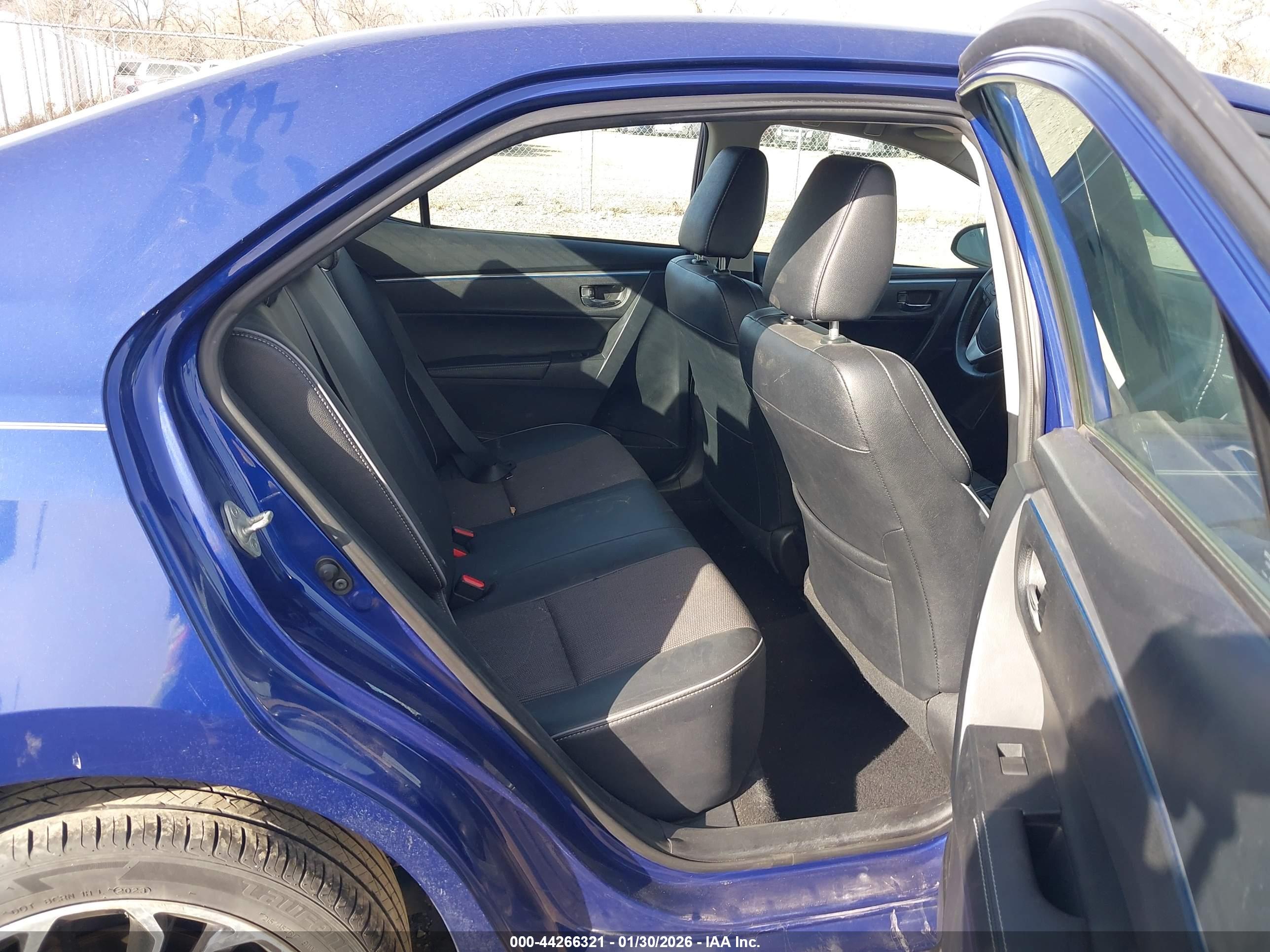 TOYOTA COROLLA image 8