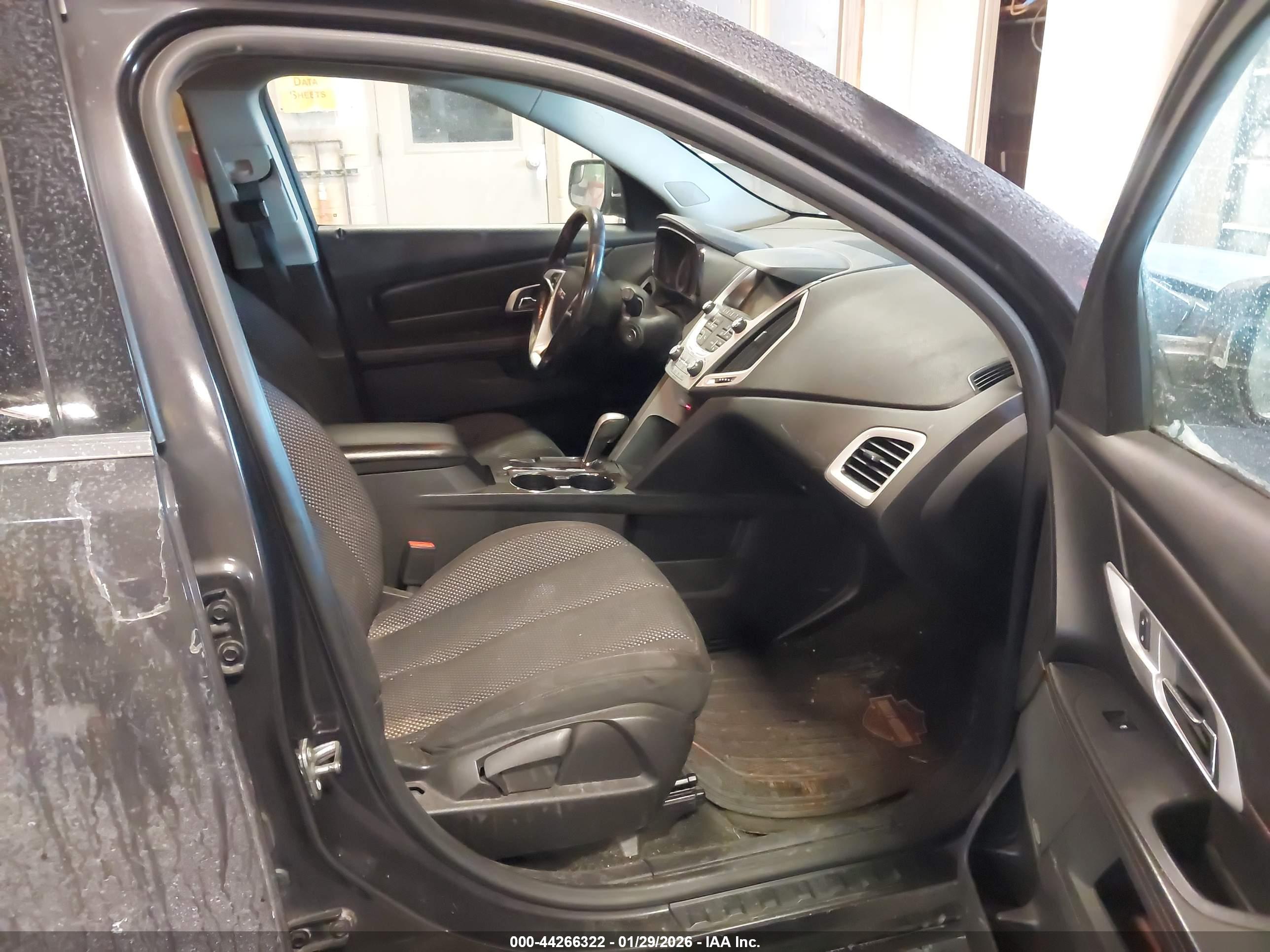 GMC TERRAIN image 5