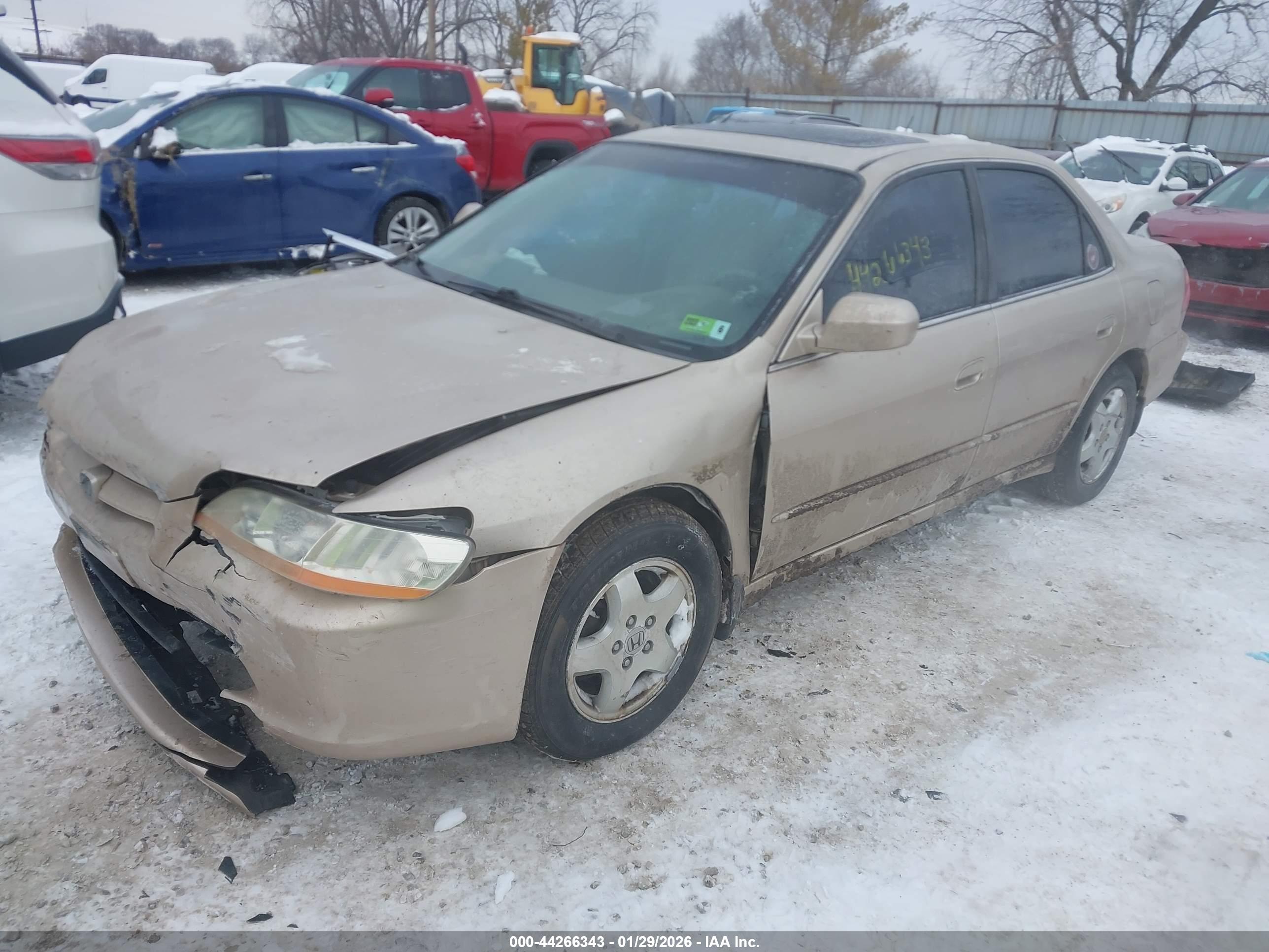 HONDA ACCORD image 2
