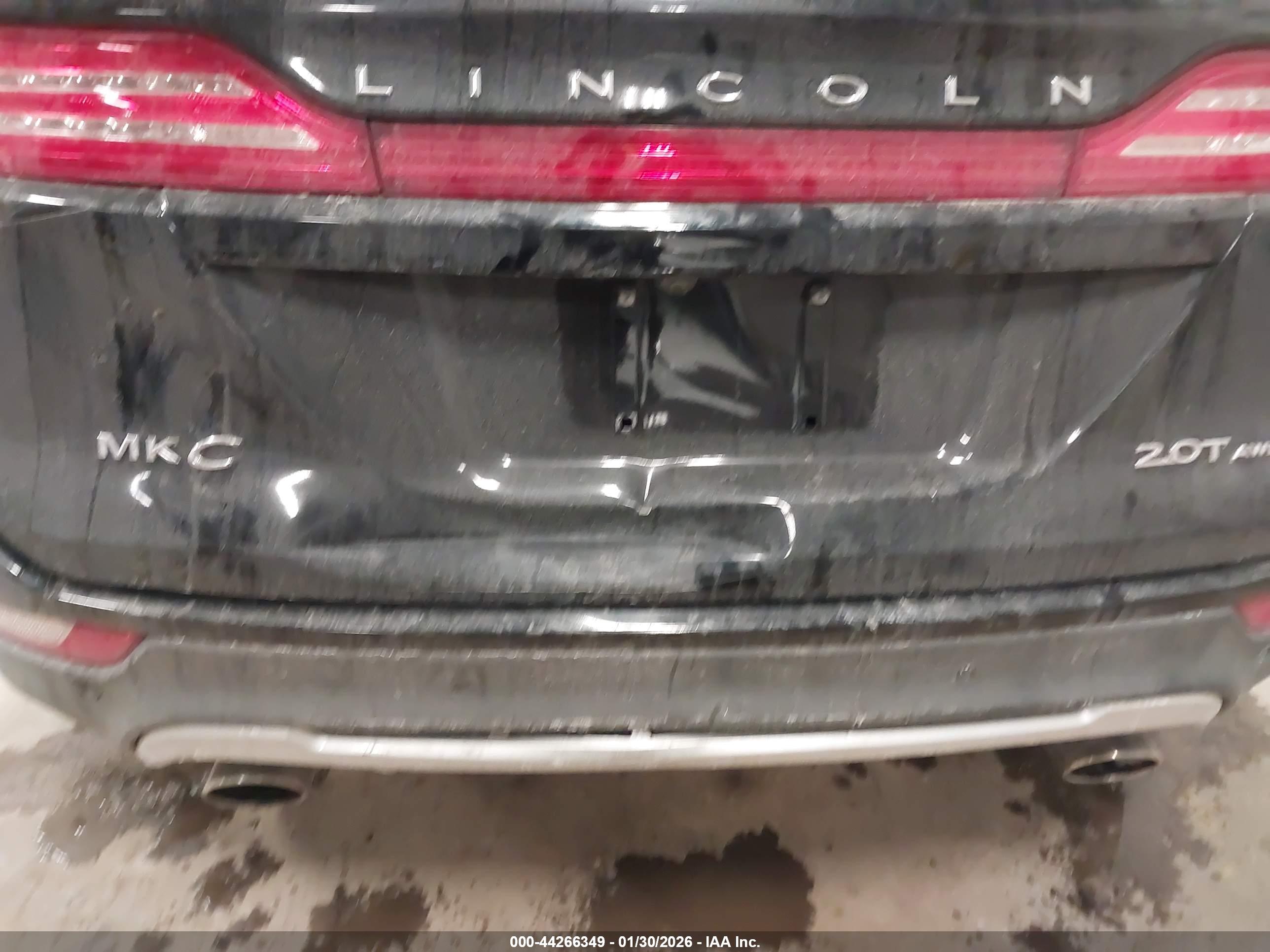 LINCOLN MKC image 6