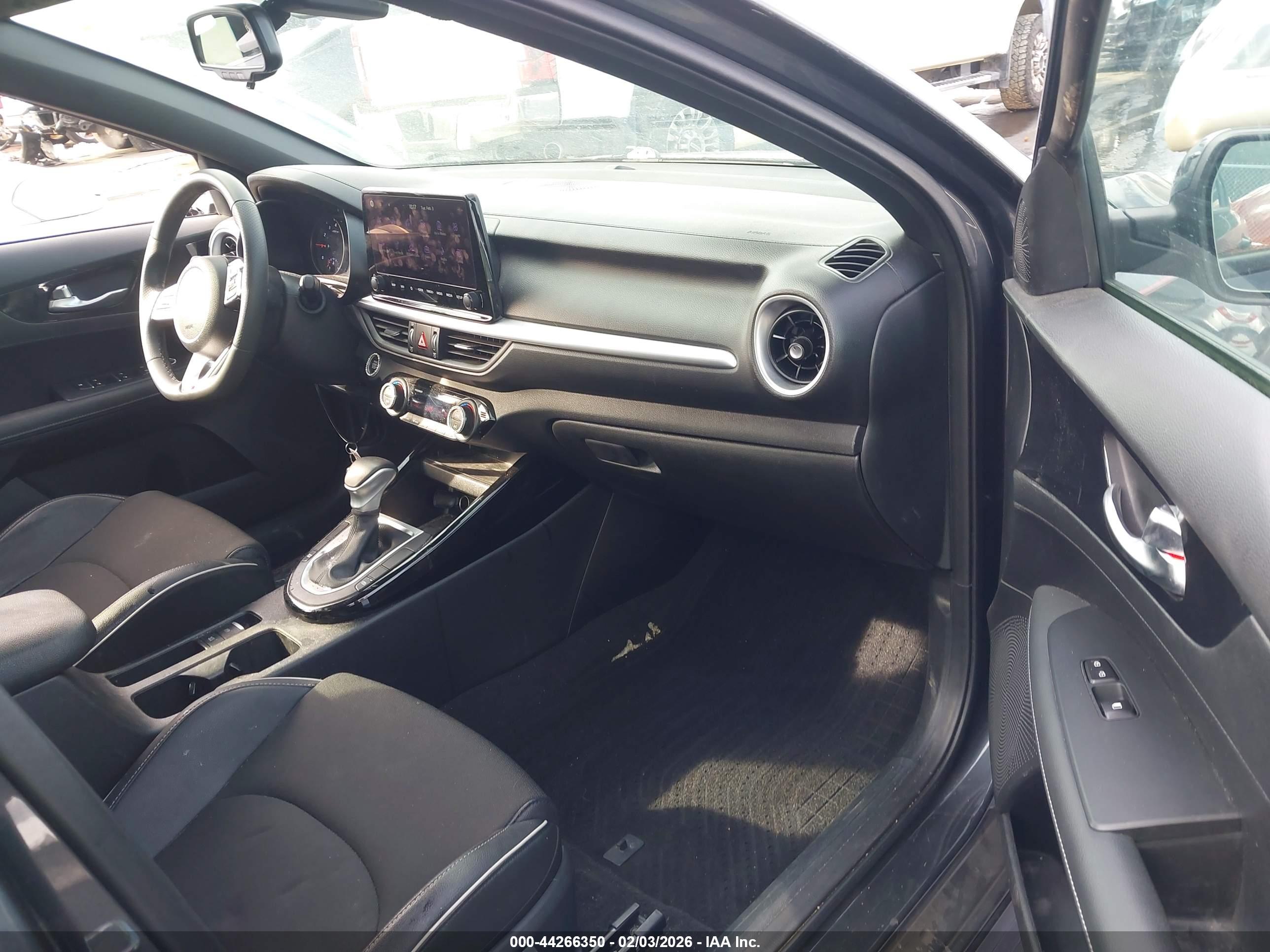KIA FORTE image 5