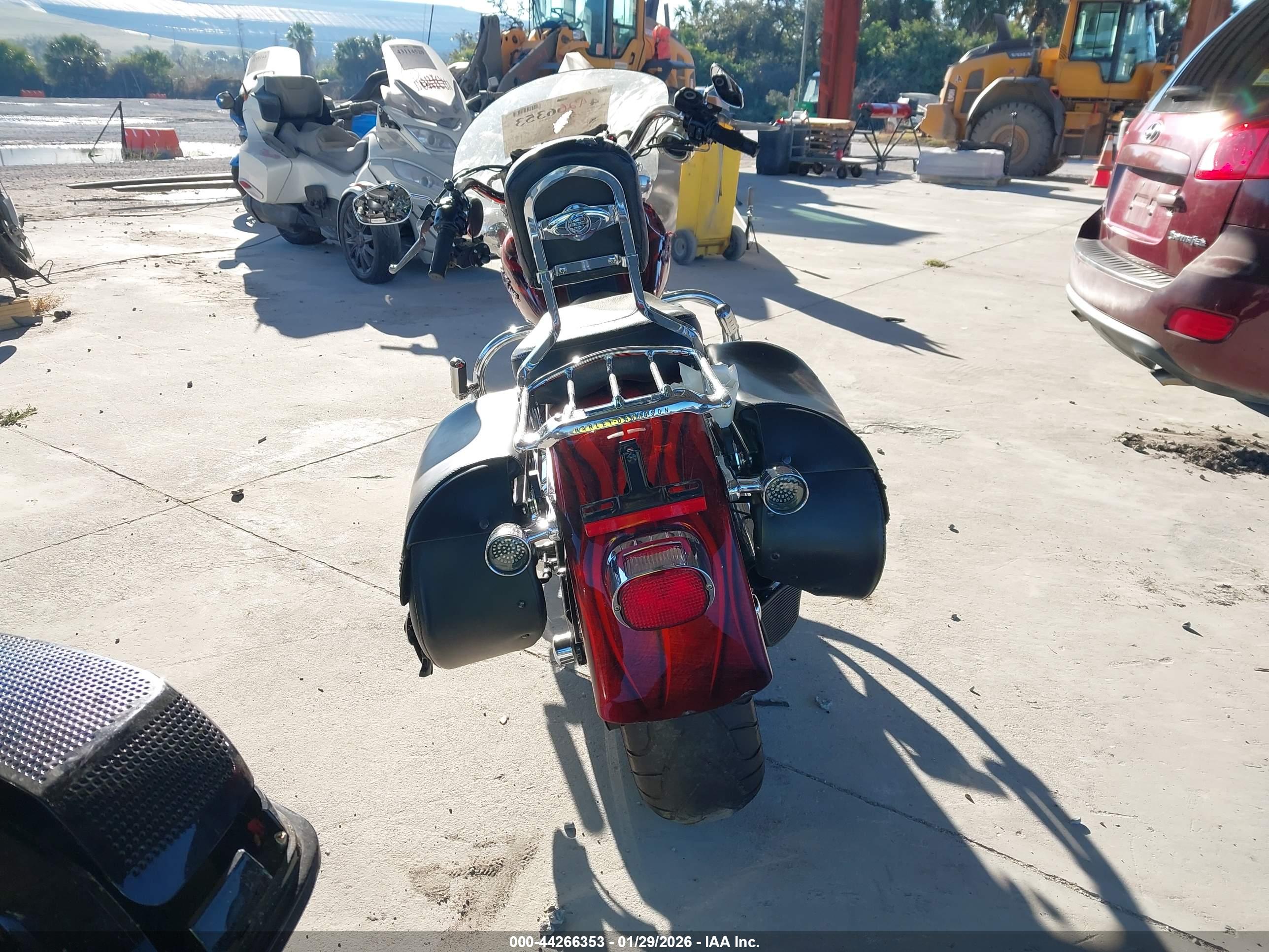 HARLEY-DAVIDSON FLSTF image 6