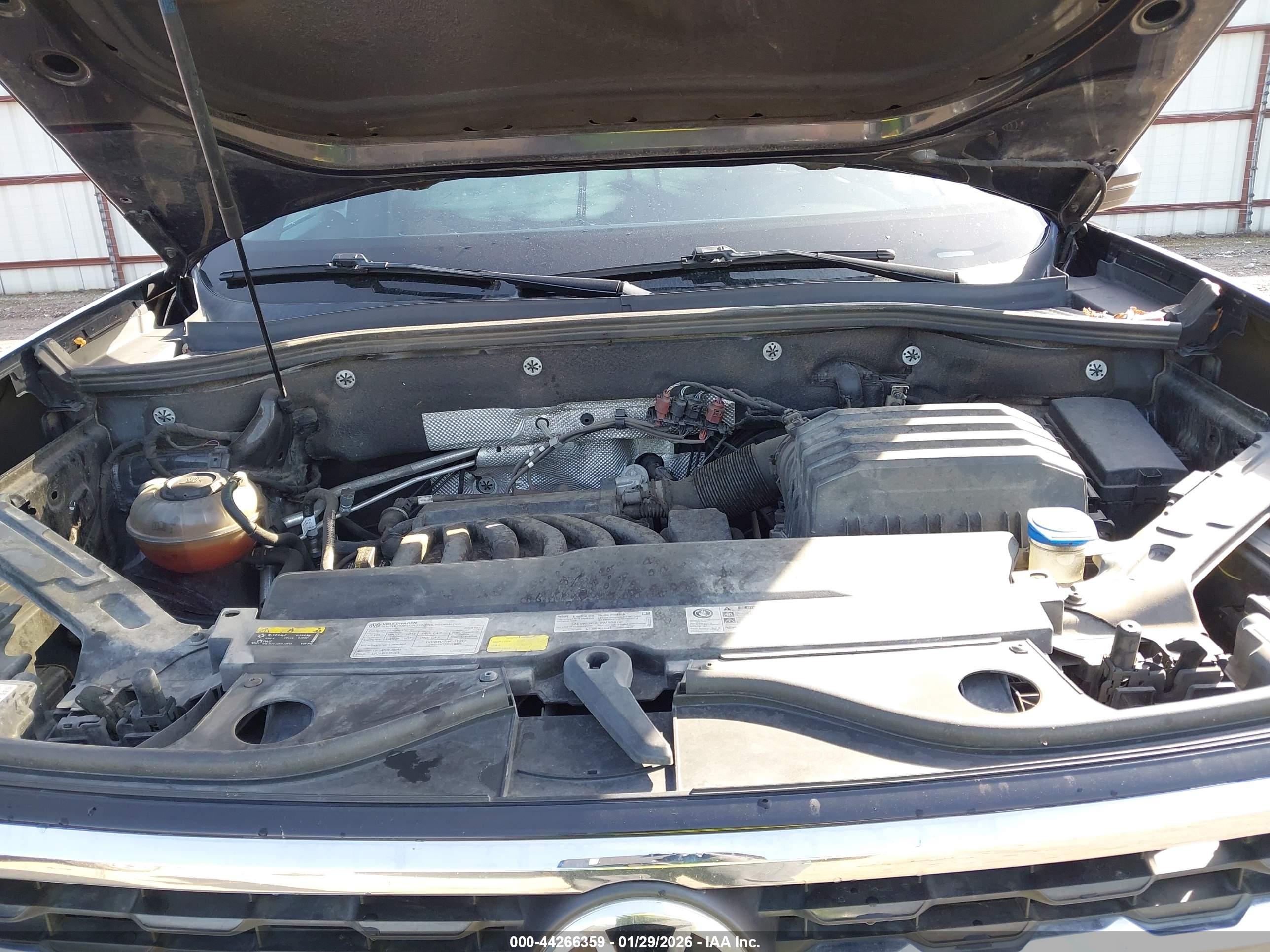 VOLKSWAGEN ATLAS image 10