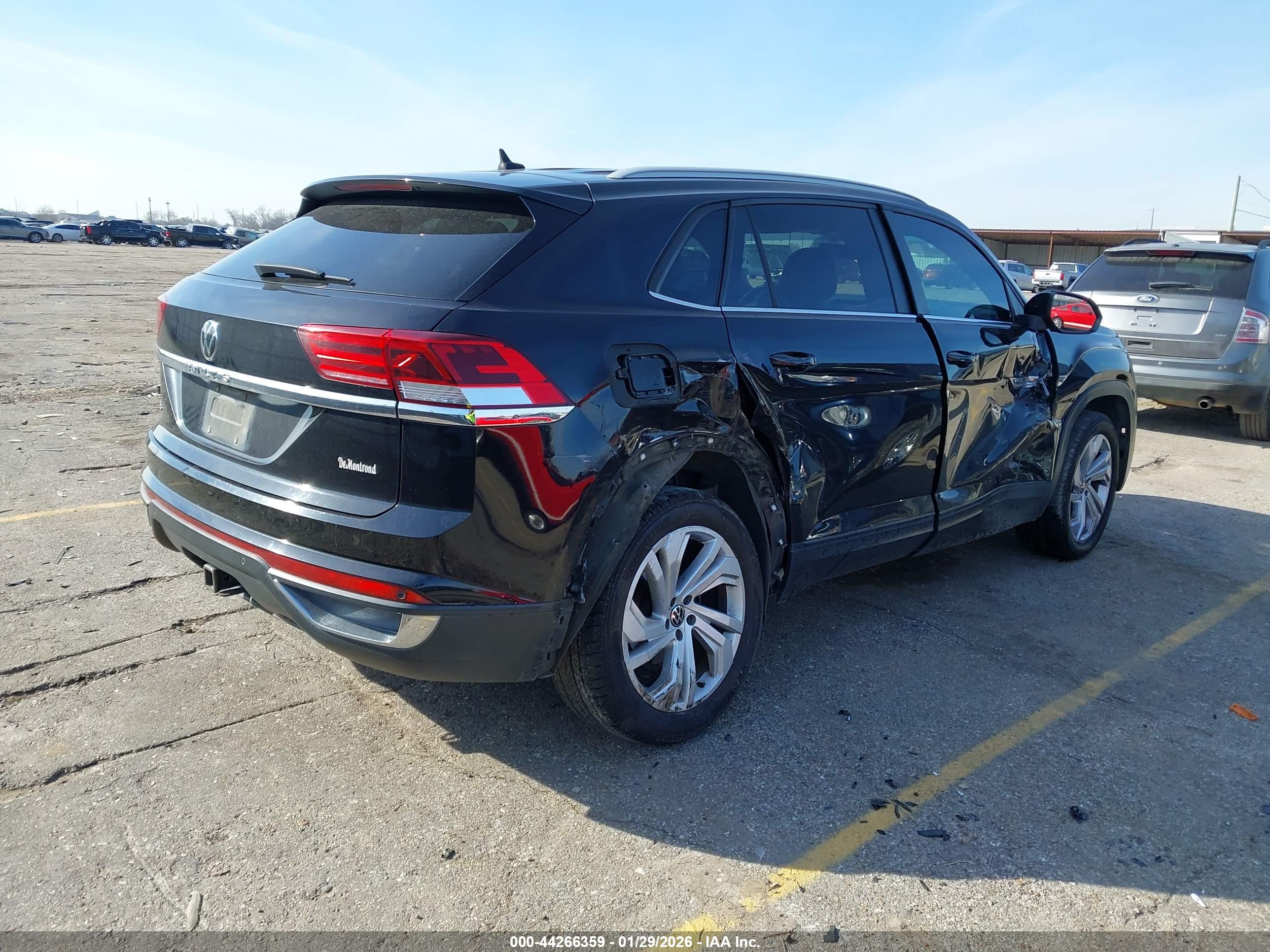 VOLKSWAGEN ATLAS image 4