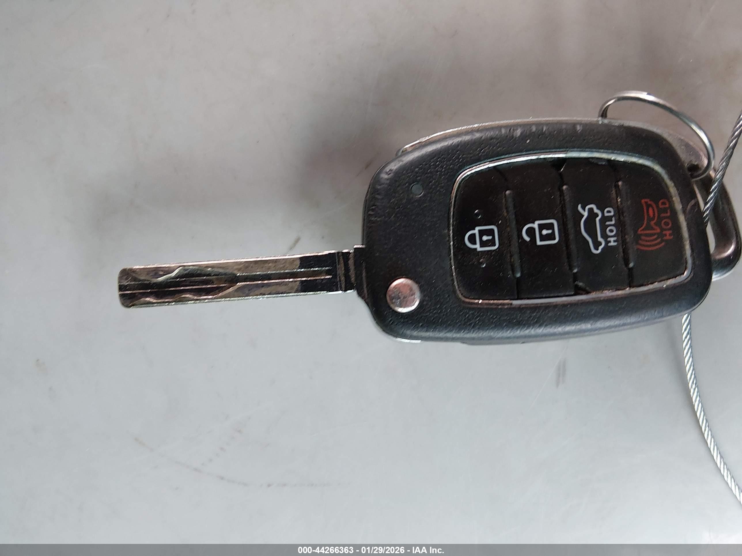 HYUNDAI SONATA image 11