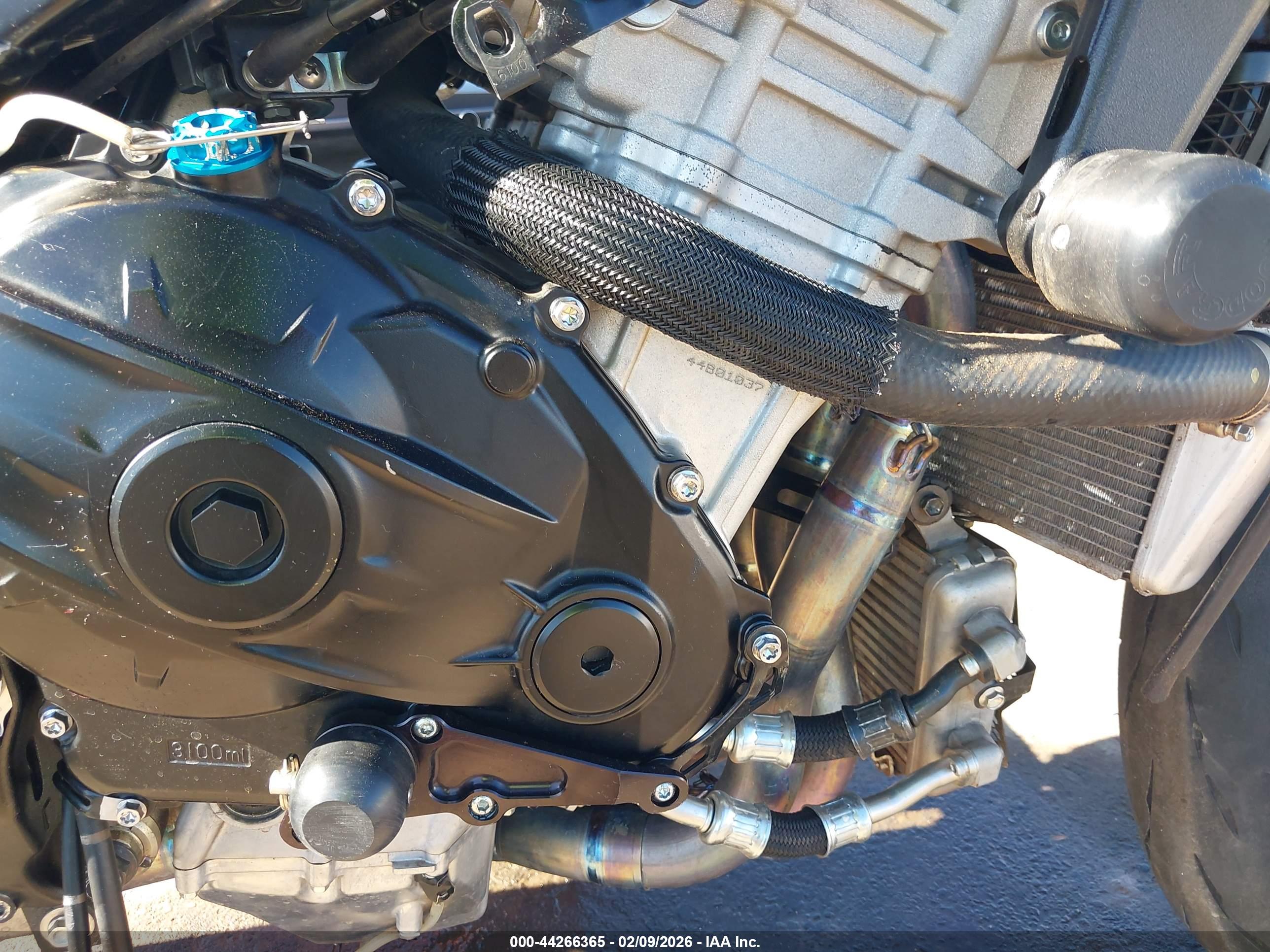 SUZUKI GSX-R1000 image 8