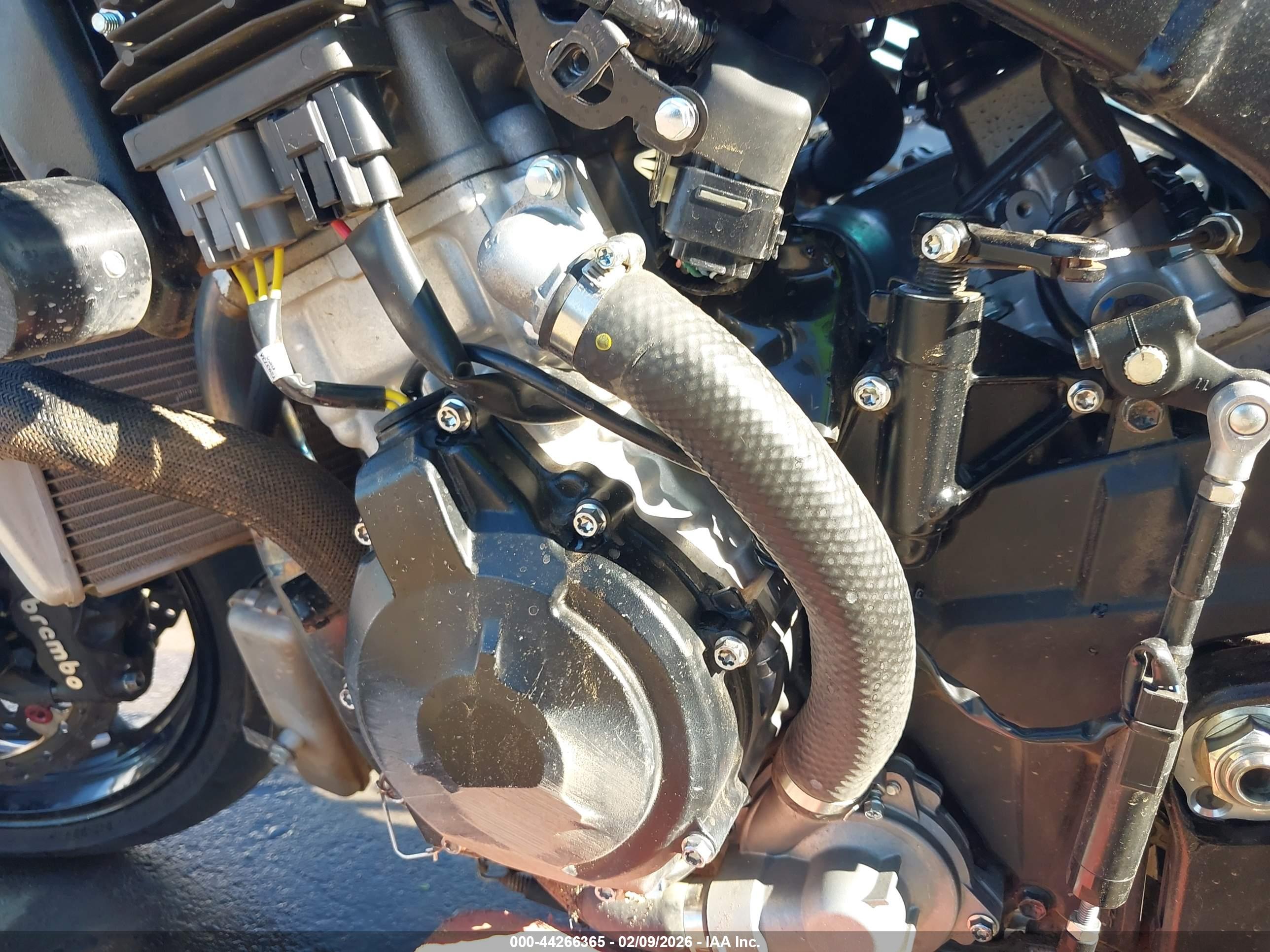 SUZUKI GSX-R1000 image 9