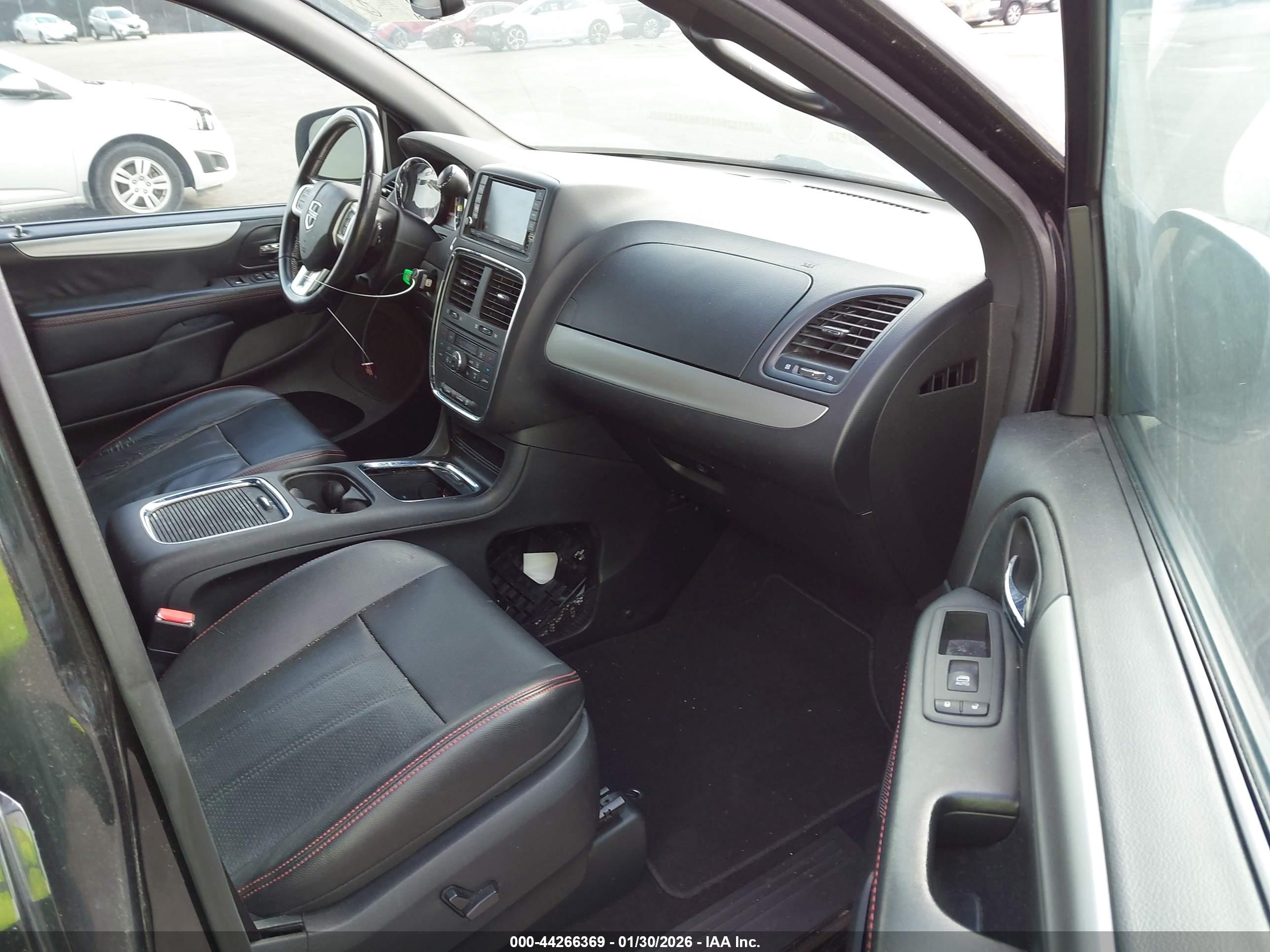 DODGE GRAND image 5