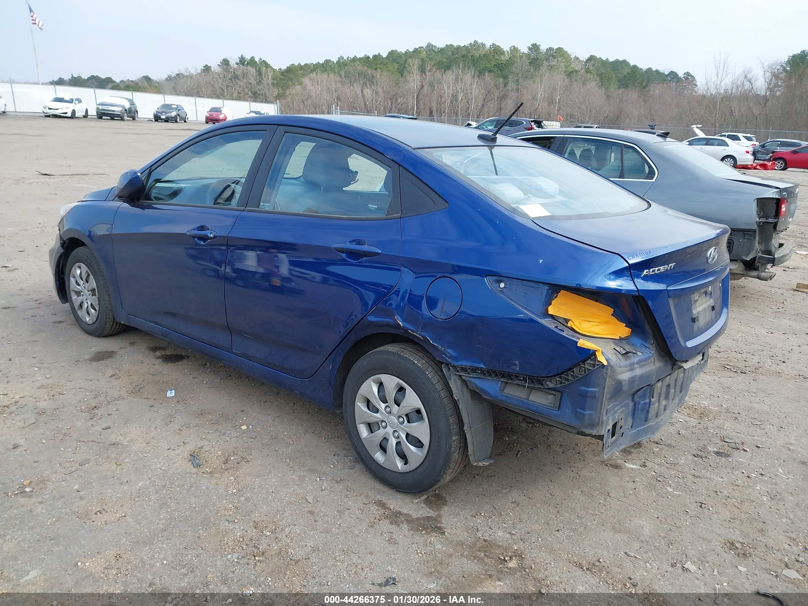 HYUNDAI ACCENT image 3