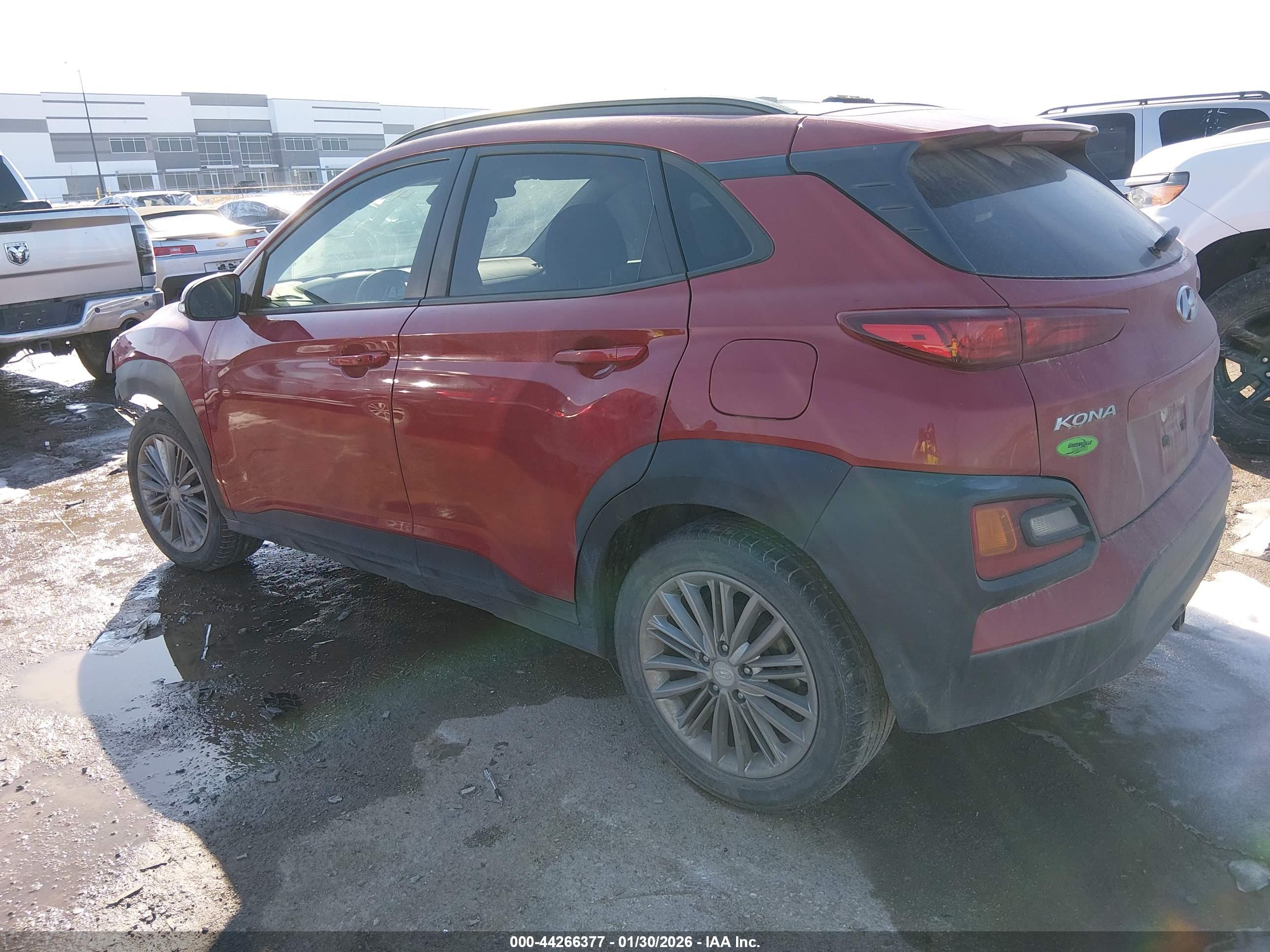 HYUNDAI KONA image 3