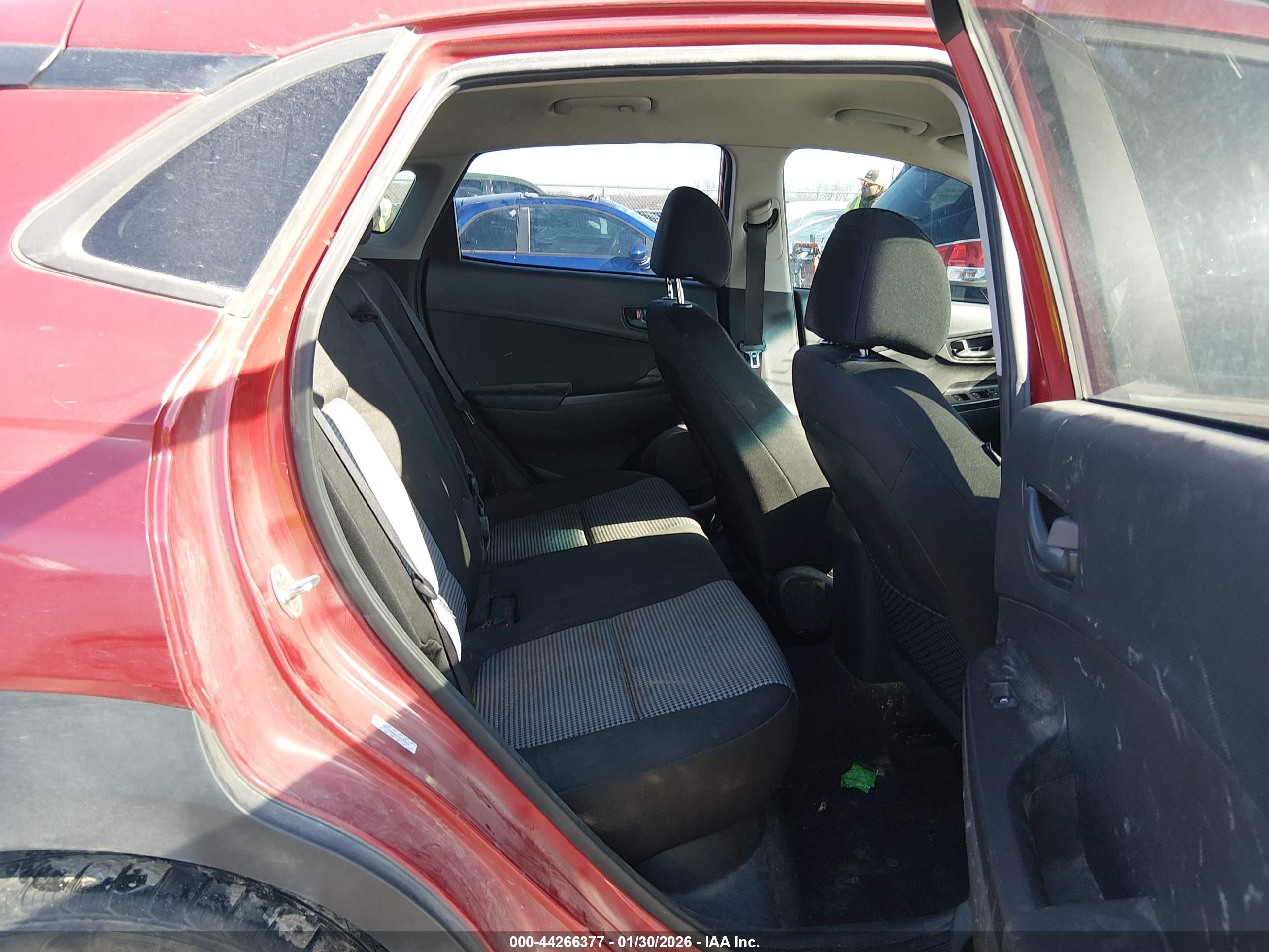 HYUNDAI KONA image 8