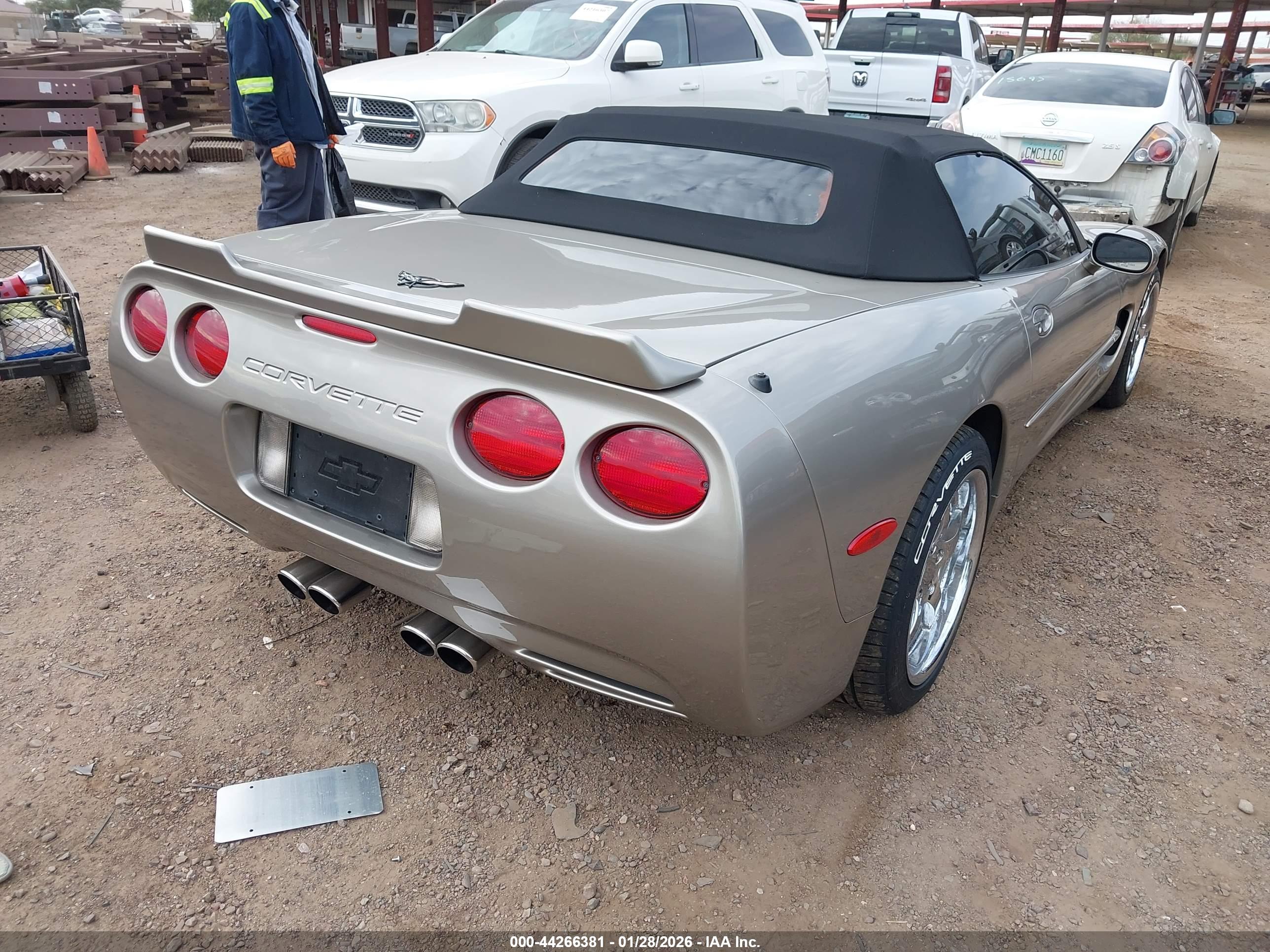 CHEVROLET CORVETTE image 4