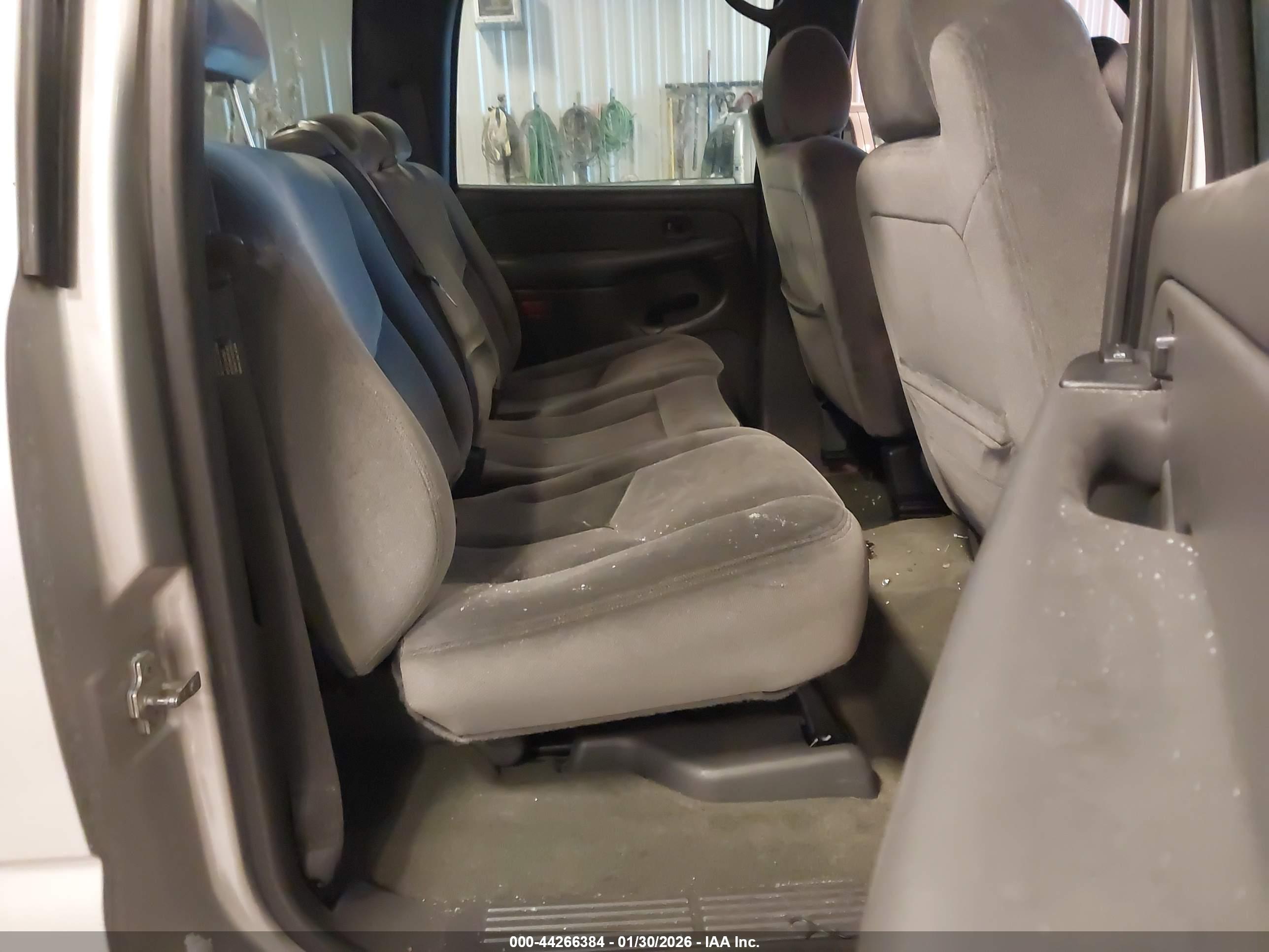 GMC SIERRA image 8