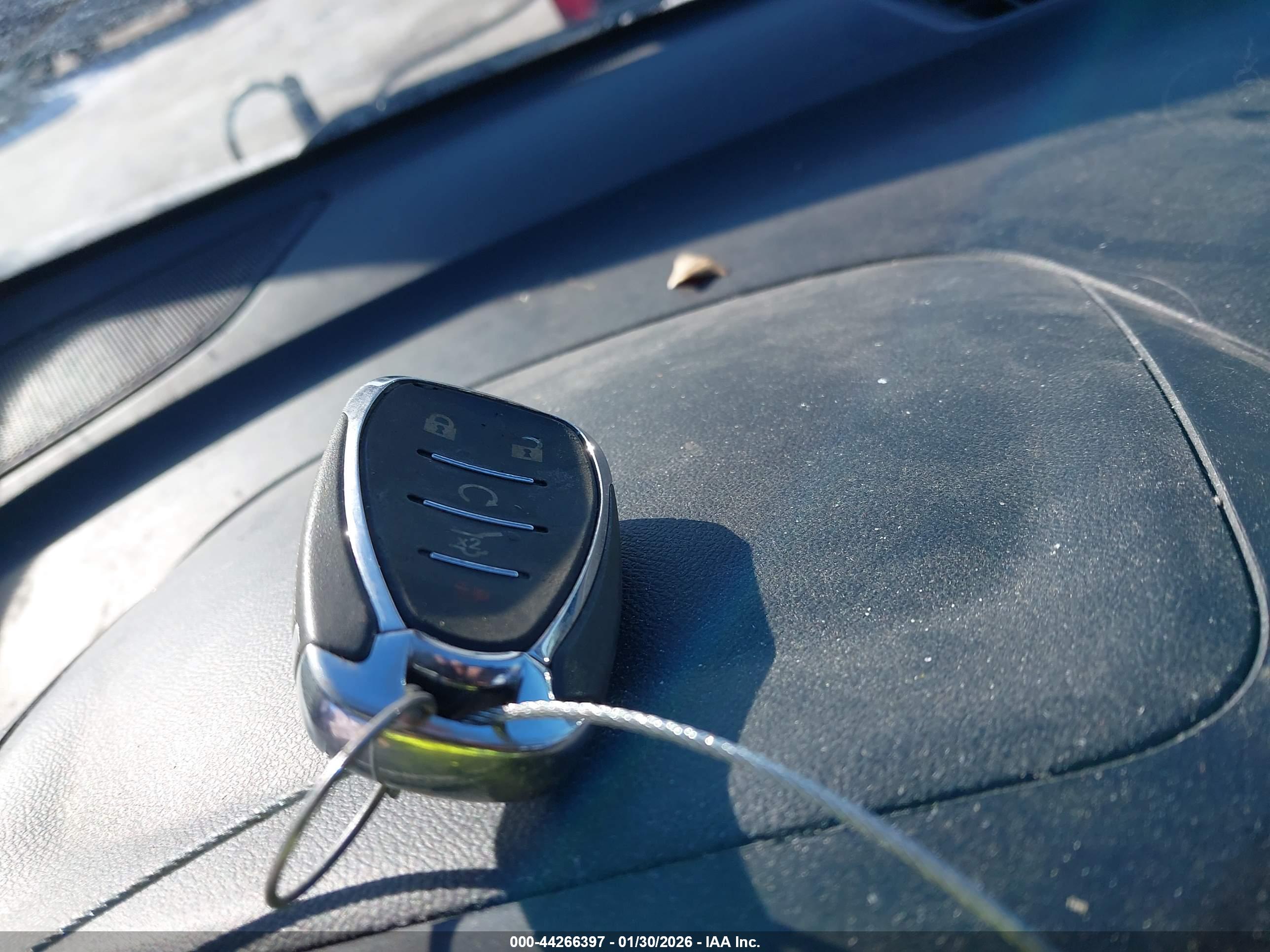 CHEVROLET EQUINOX image 11