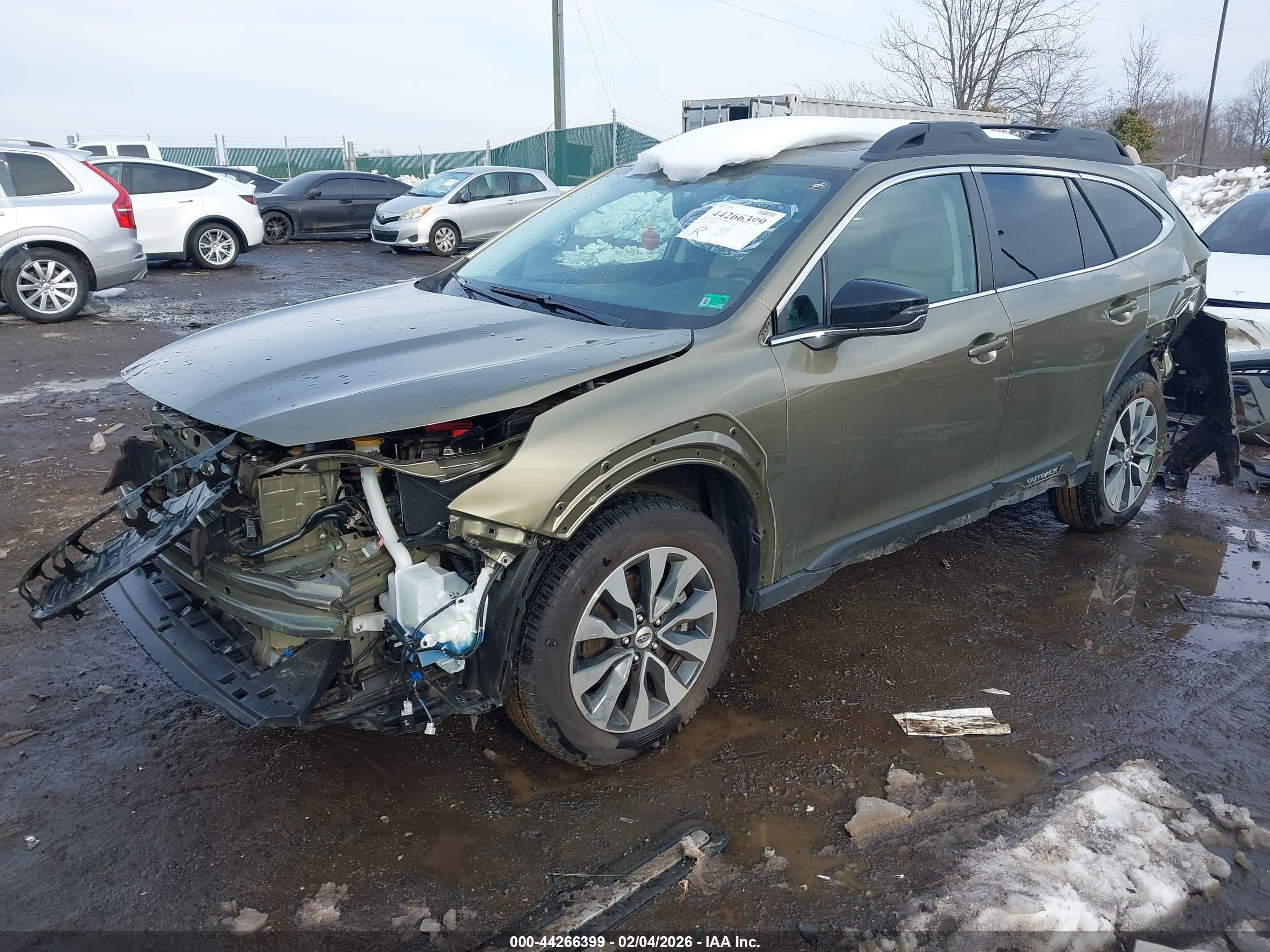 SUBARU OUTBACK image 2