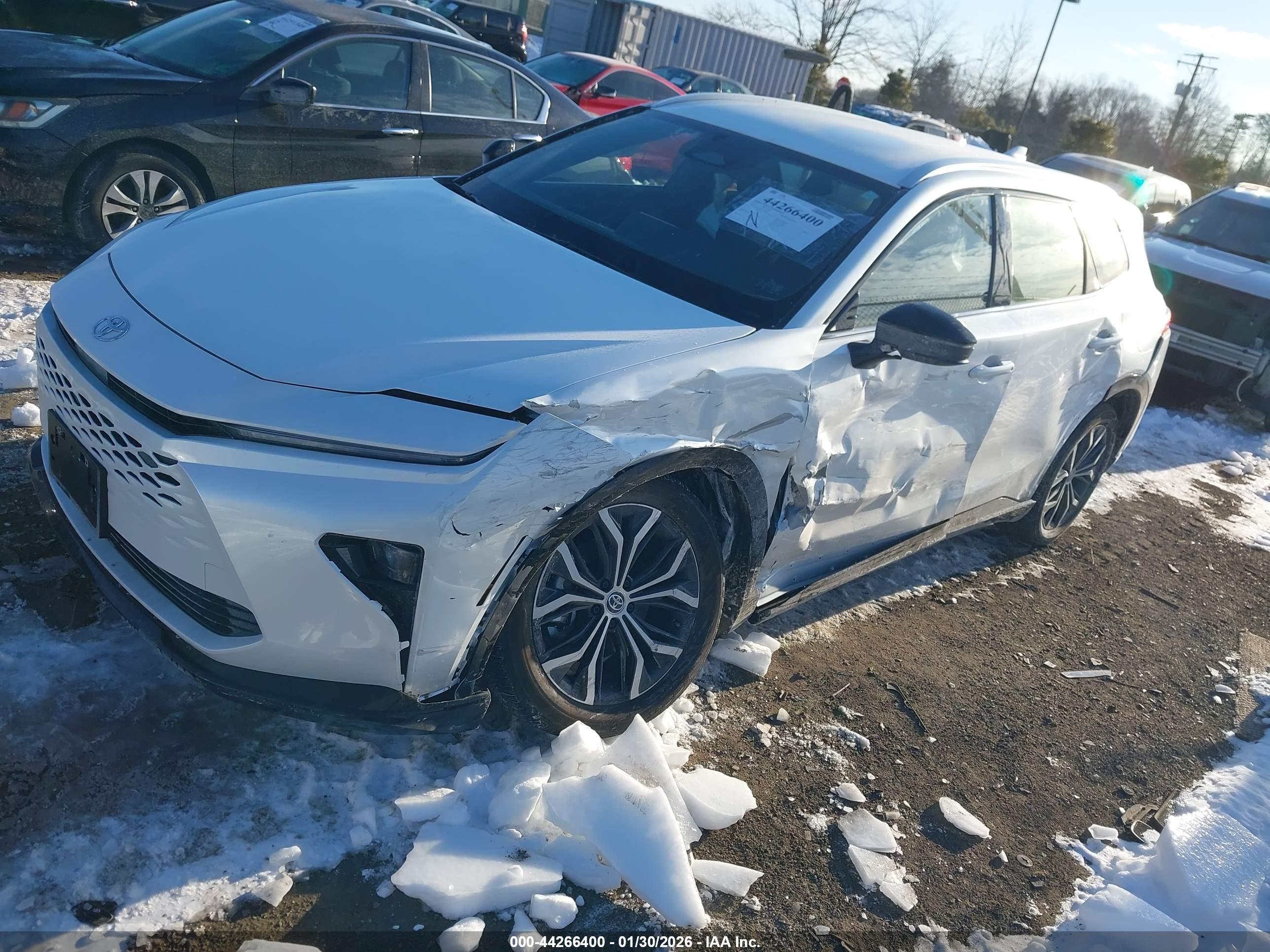 TOYOTA CROWN image 6