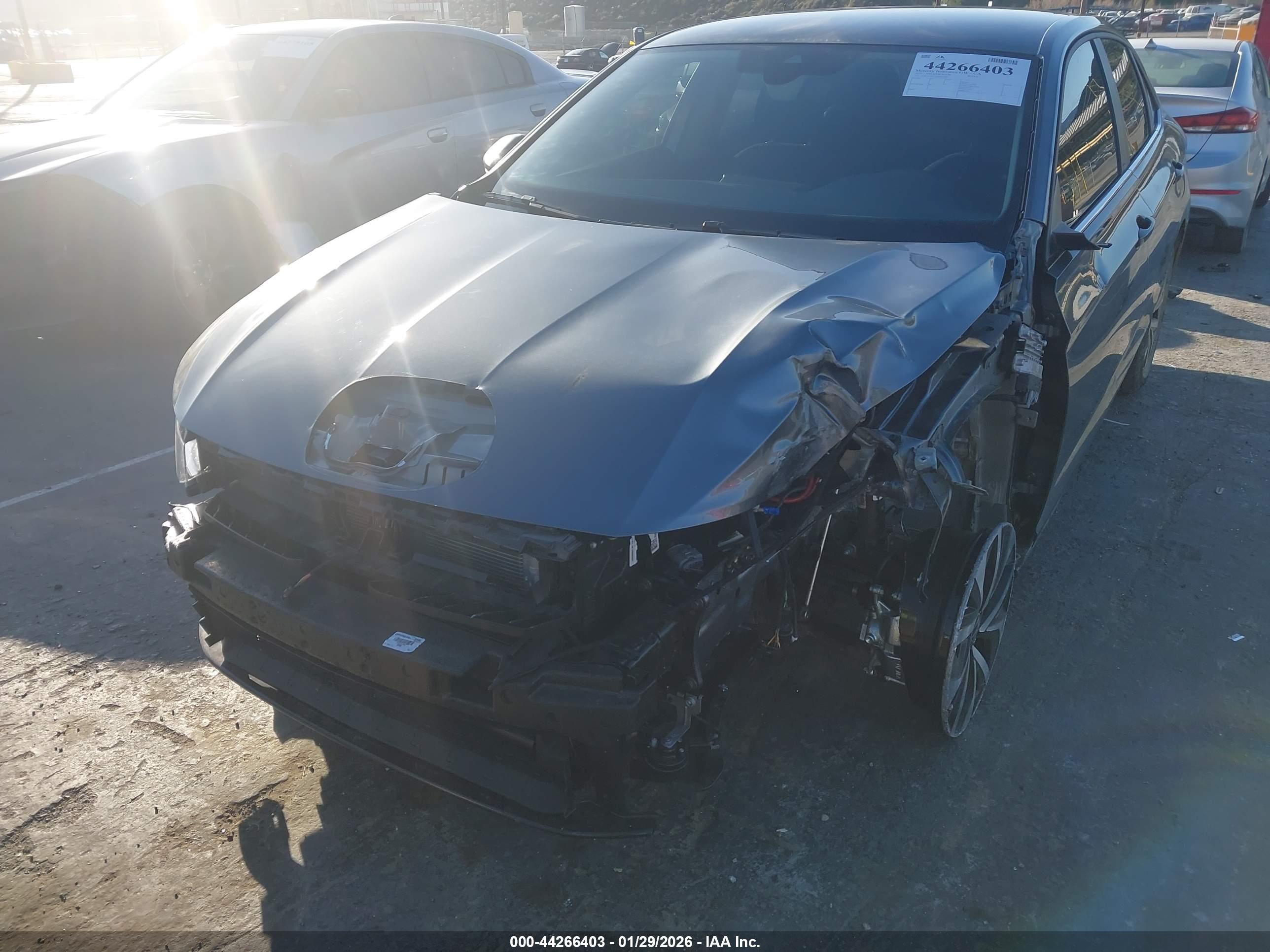 VOLKSWAGEN JETTA image 6