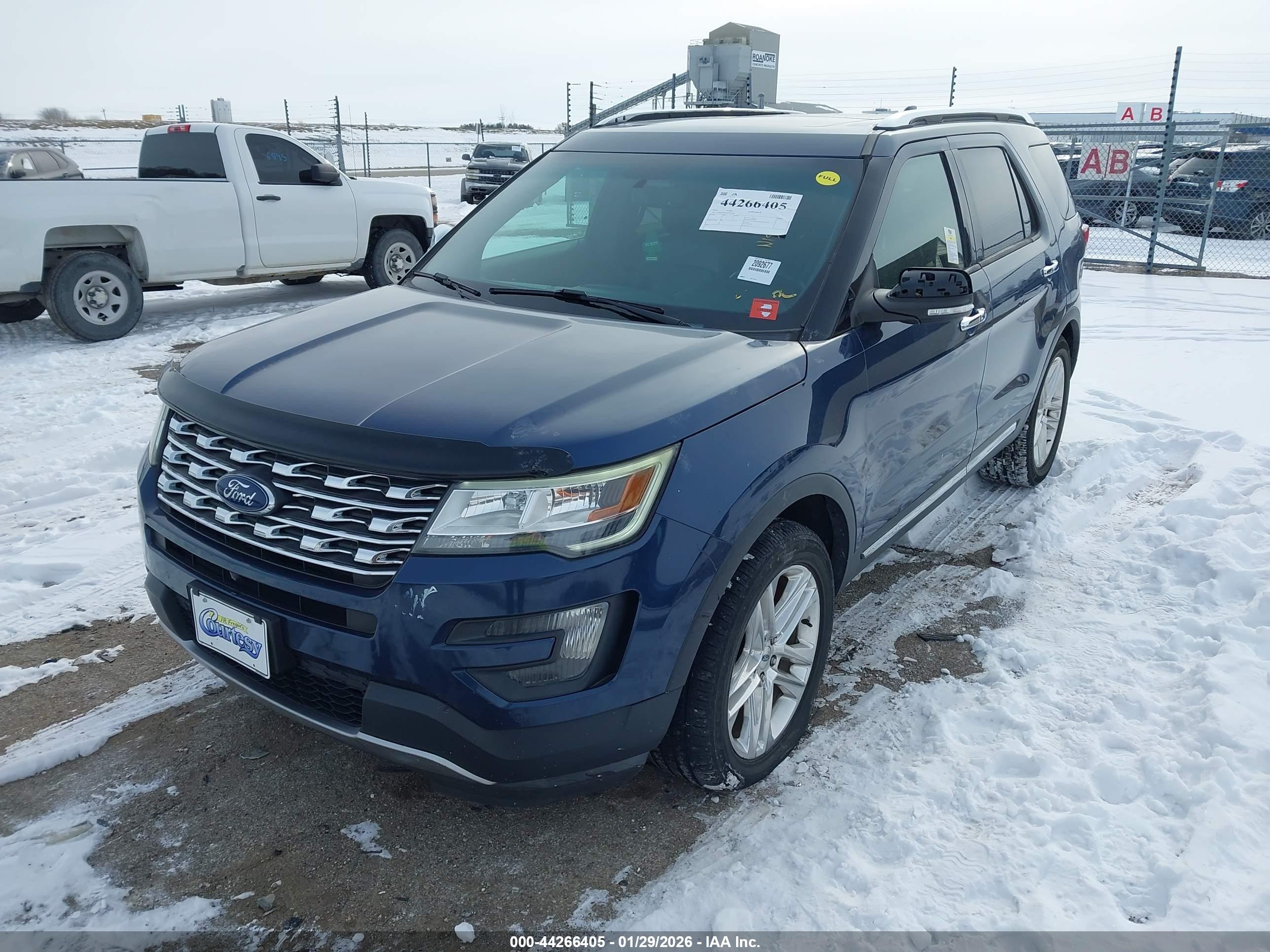 FORD EXPLORER image 2