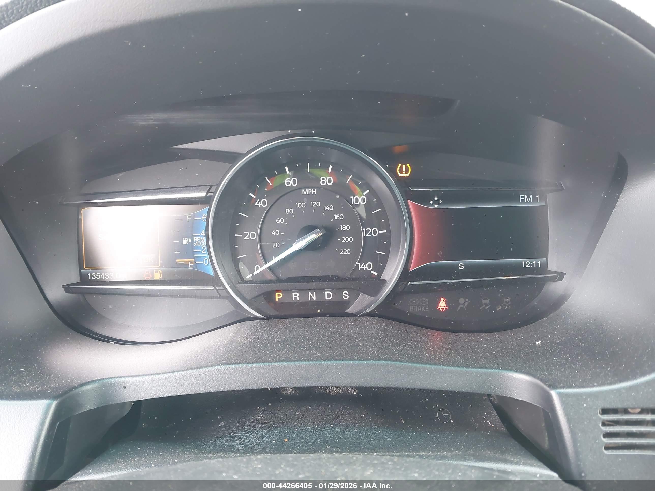 FORD EXPLORER image 7