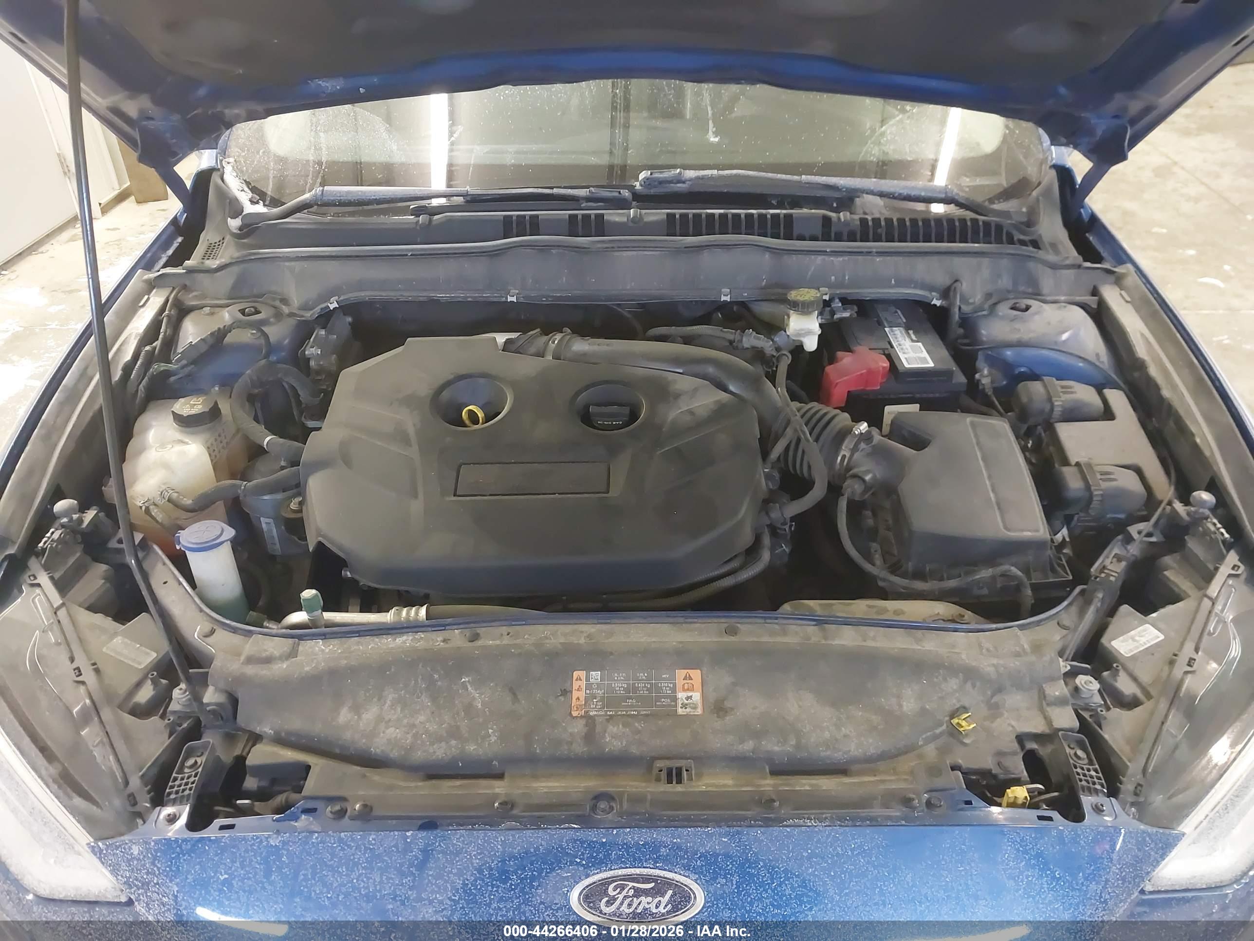 FORD FUSION image 10
