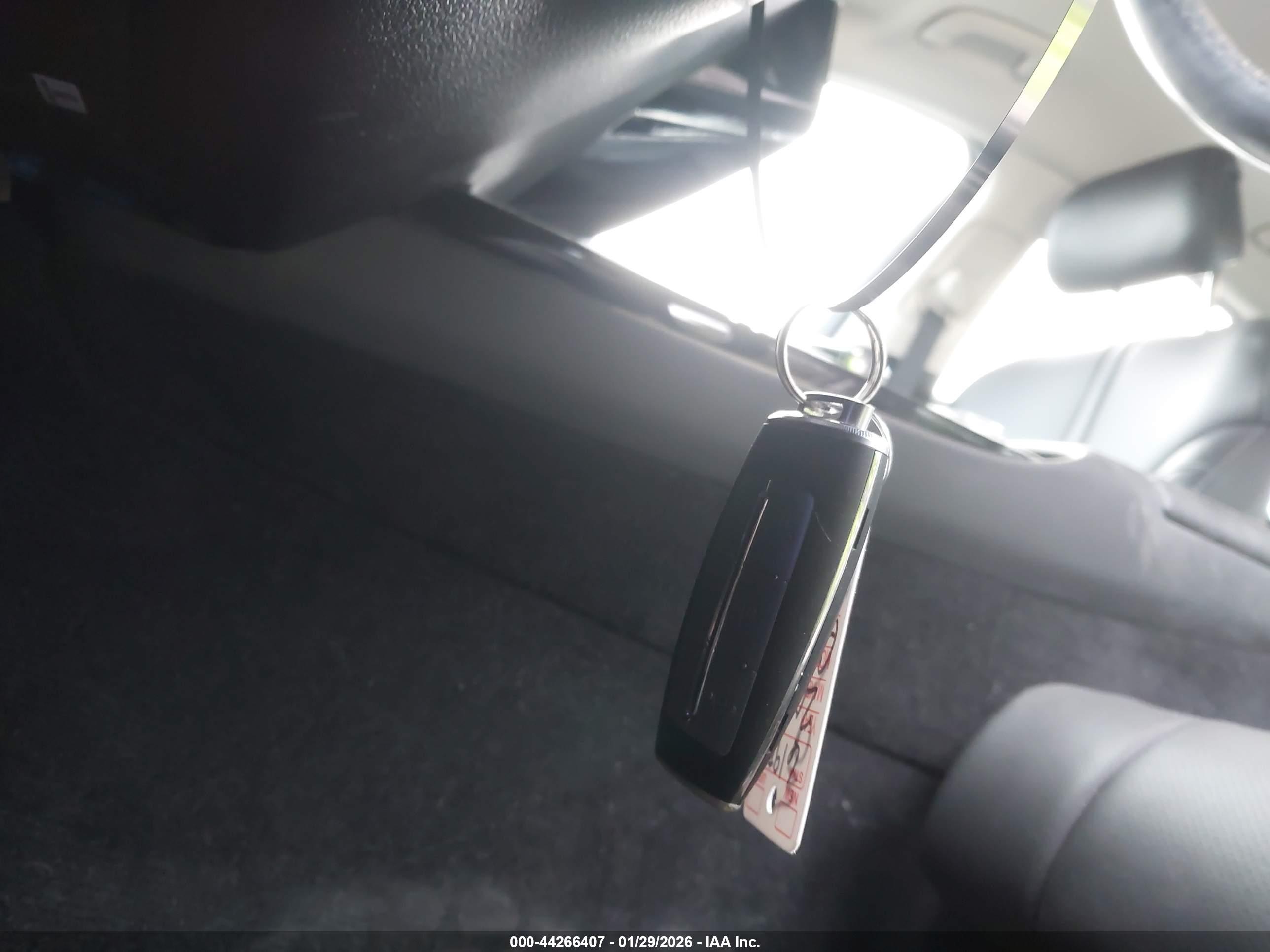 GENESIS G80 image 11