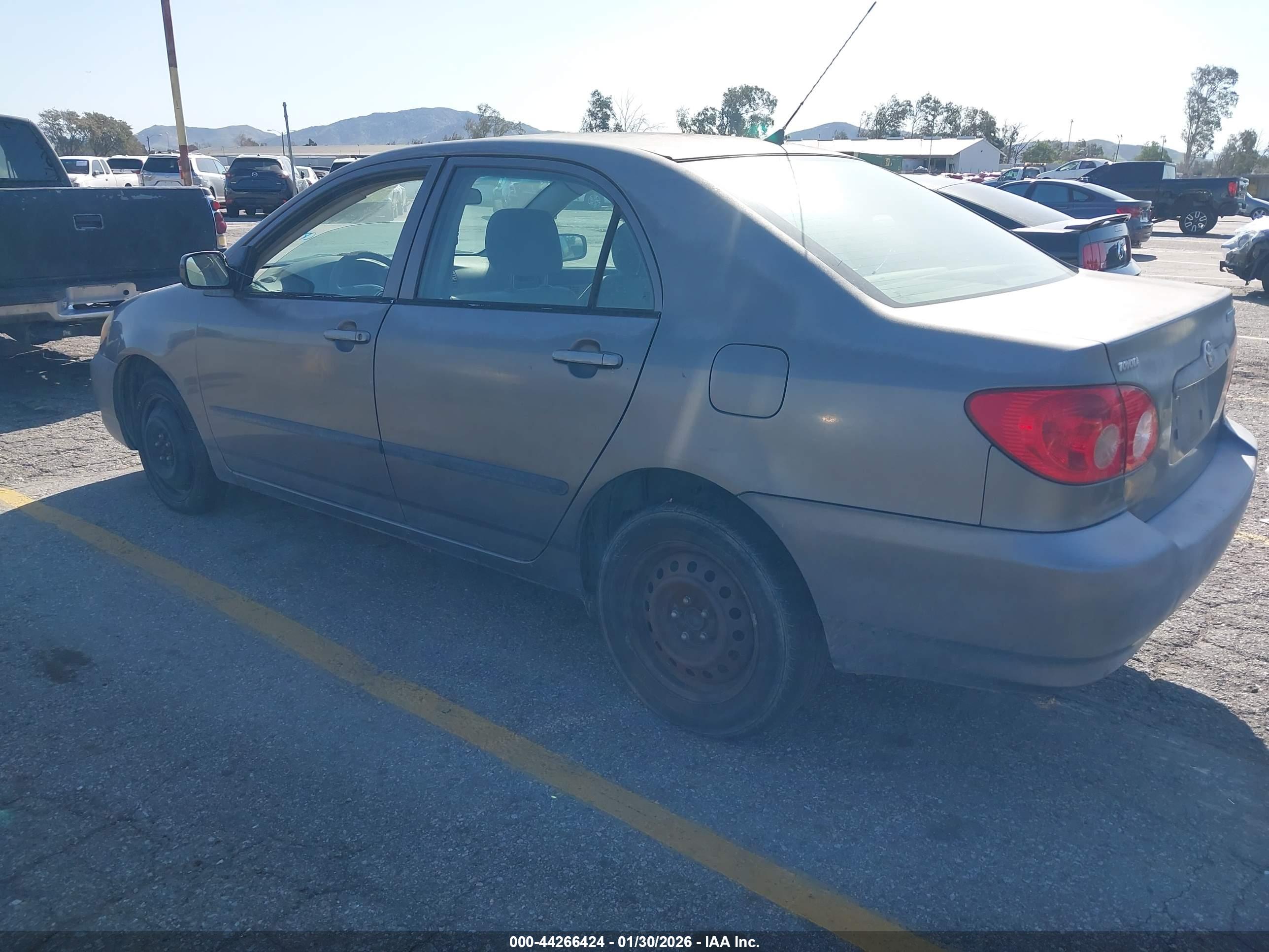 TOYOTA COROLLA image 3