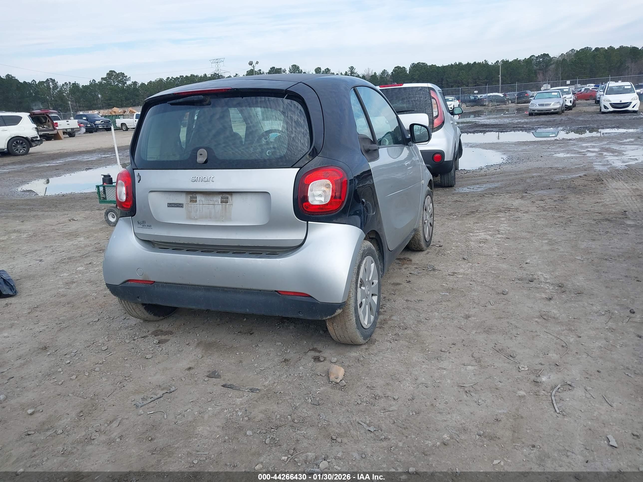 SMART FORTWO image 4