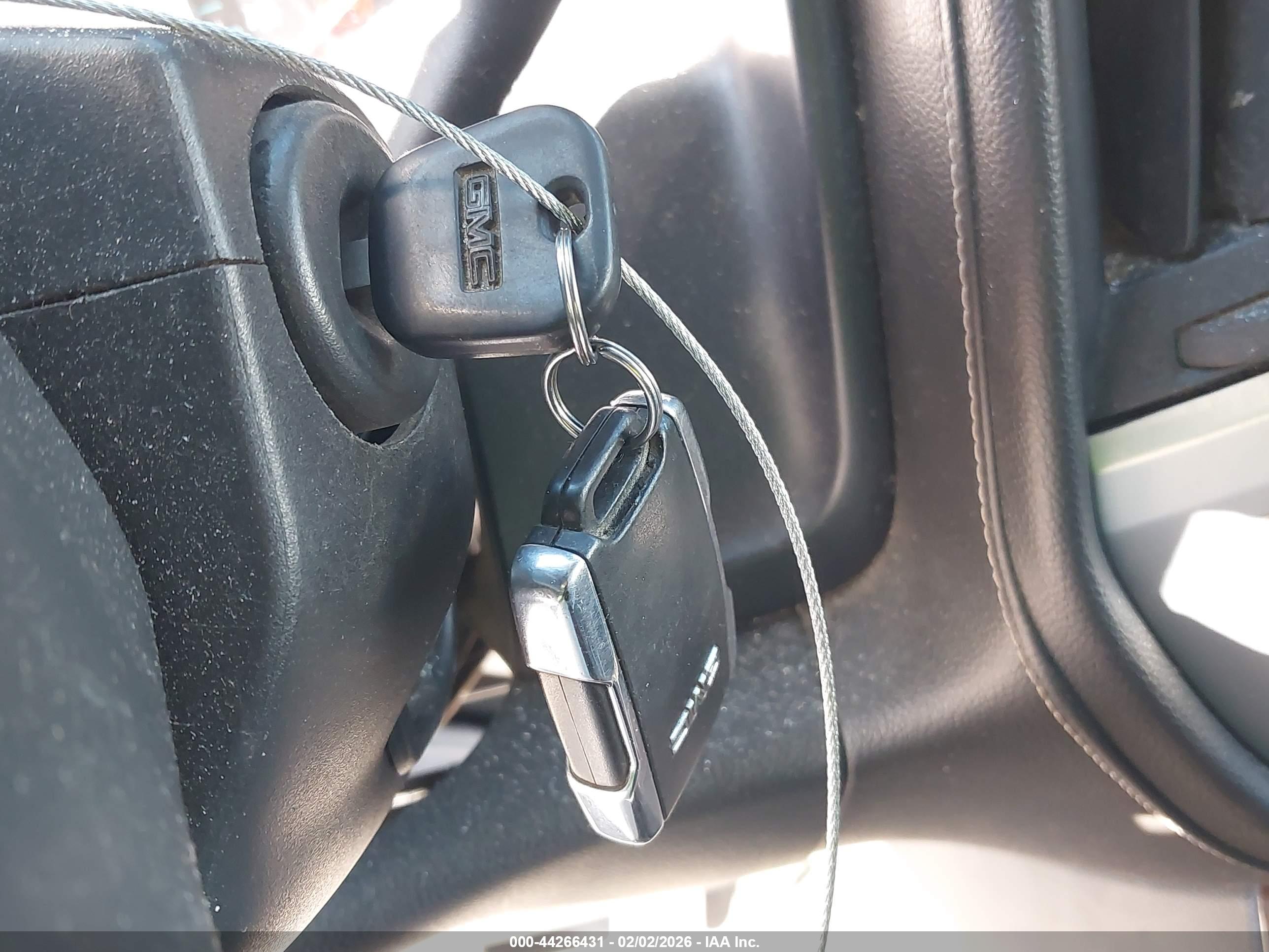 GMC SIERRA image 11