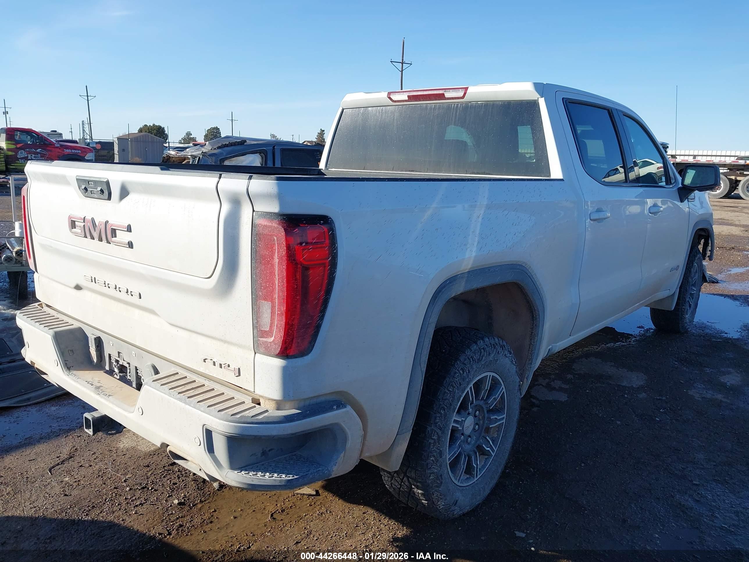 GMC SIERRA image 4