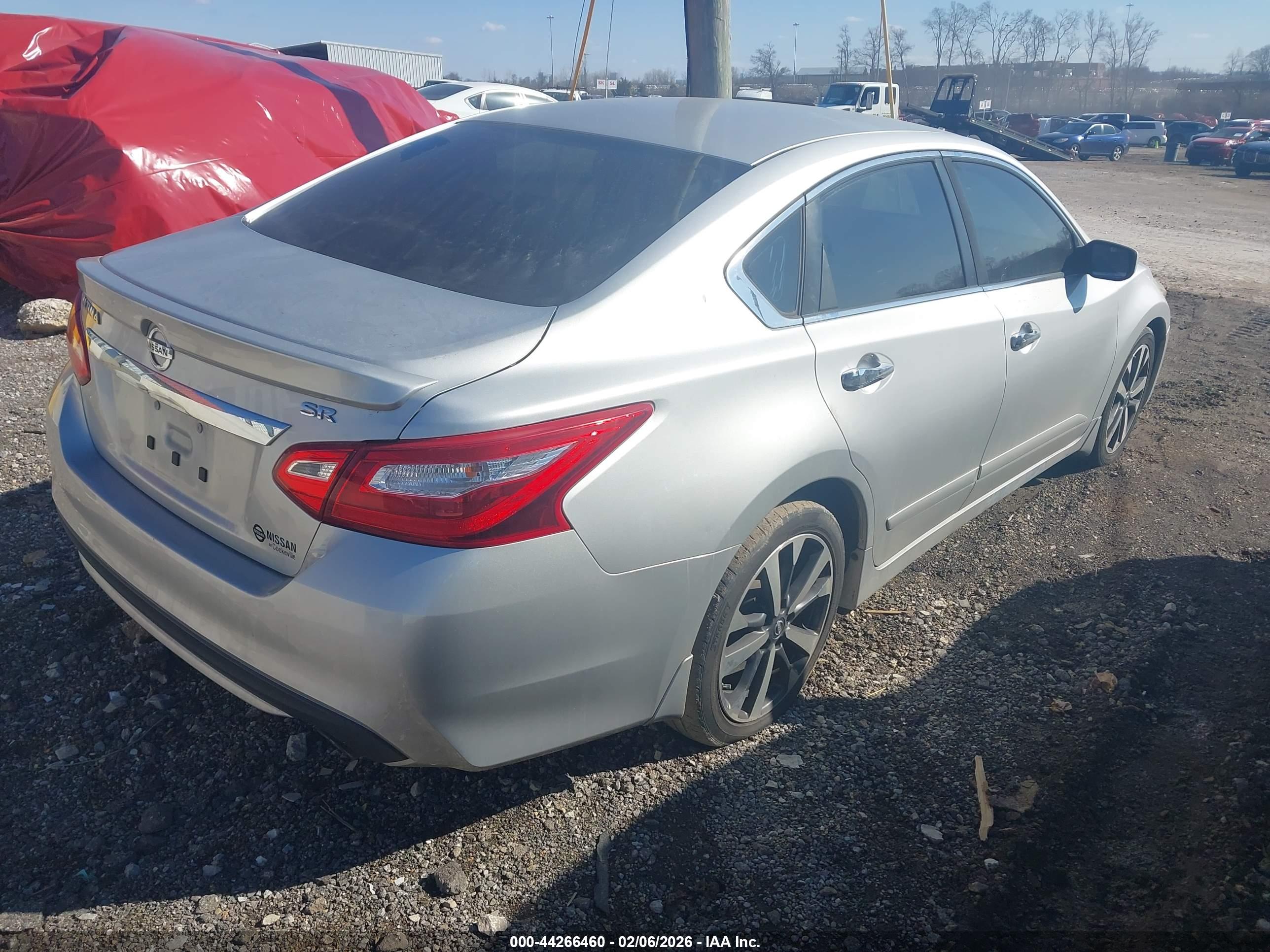 NISSAN ALTIMA image 4