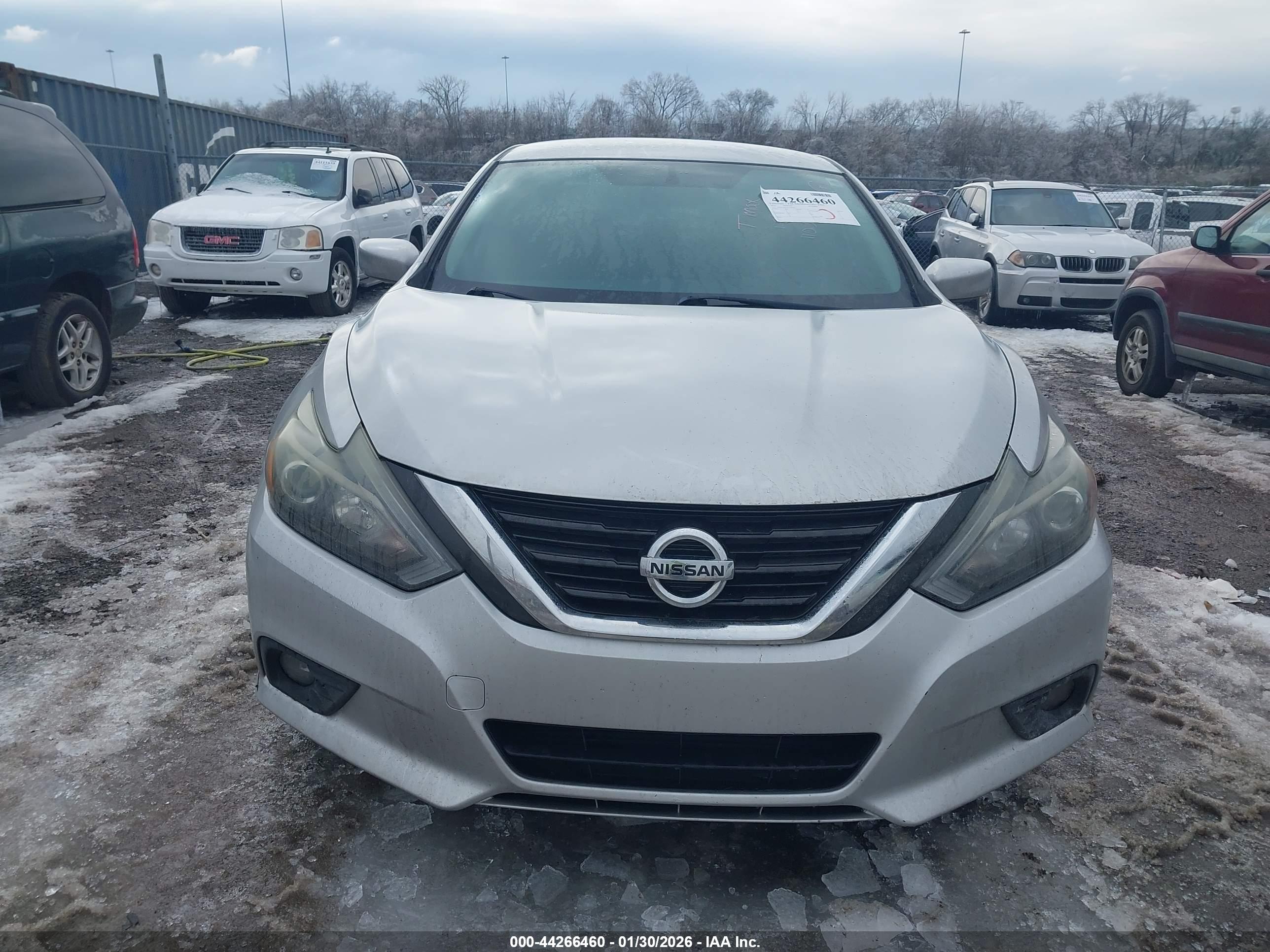 NISSAN ALTIMA image 6