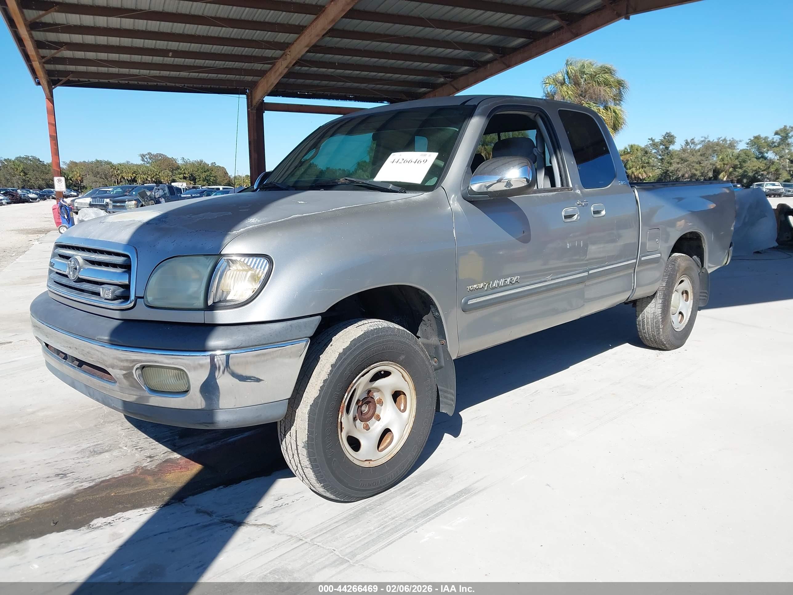 TOYOTA TUNDRA image 2