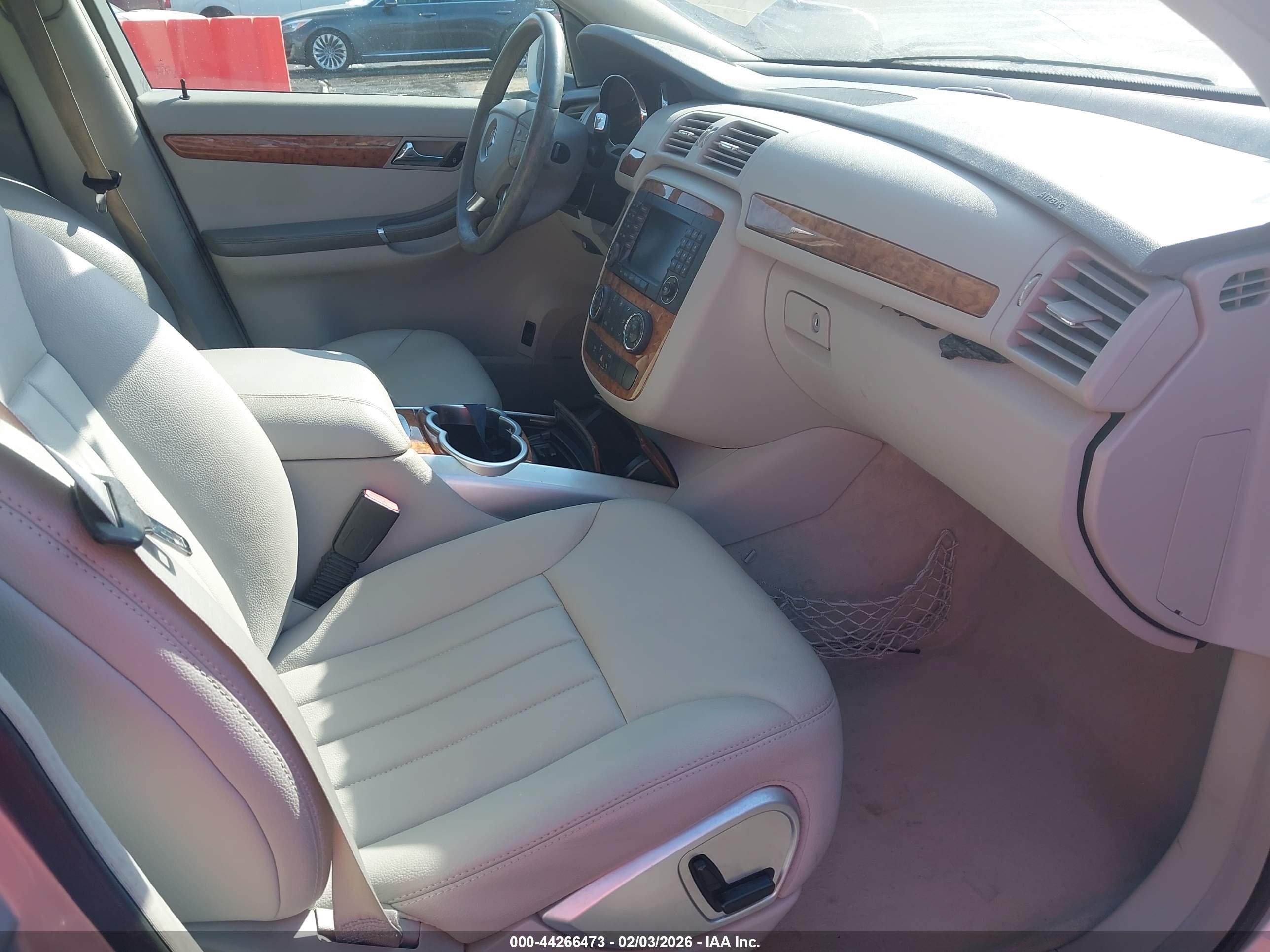 MERCEDES-BENZ R image 5