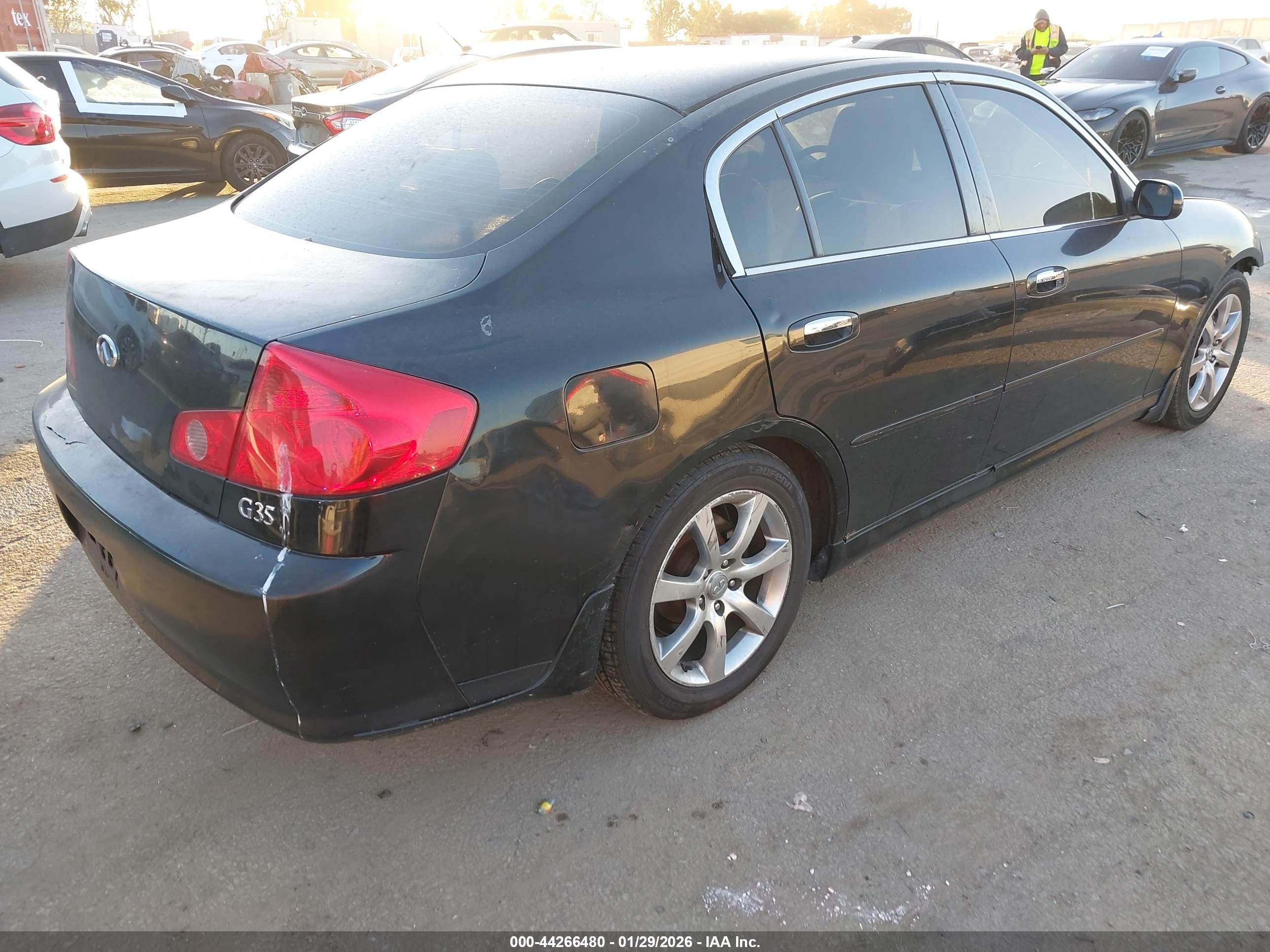 INFINITI G35 image 4