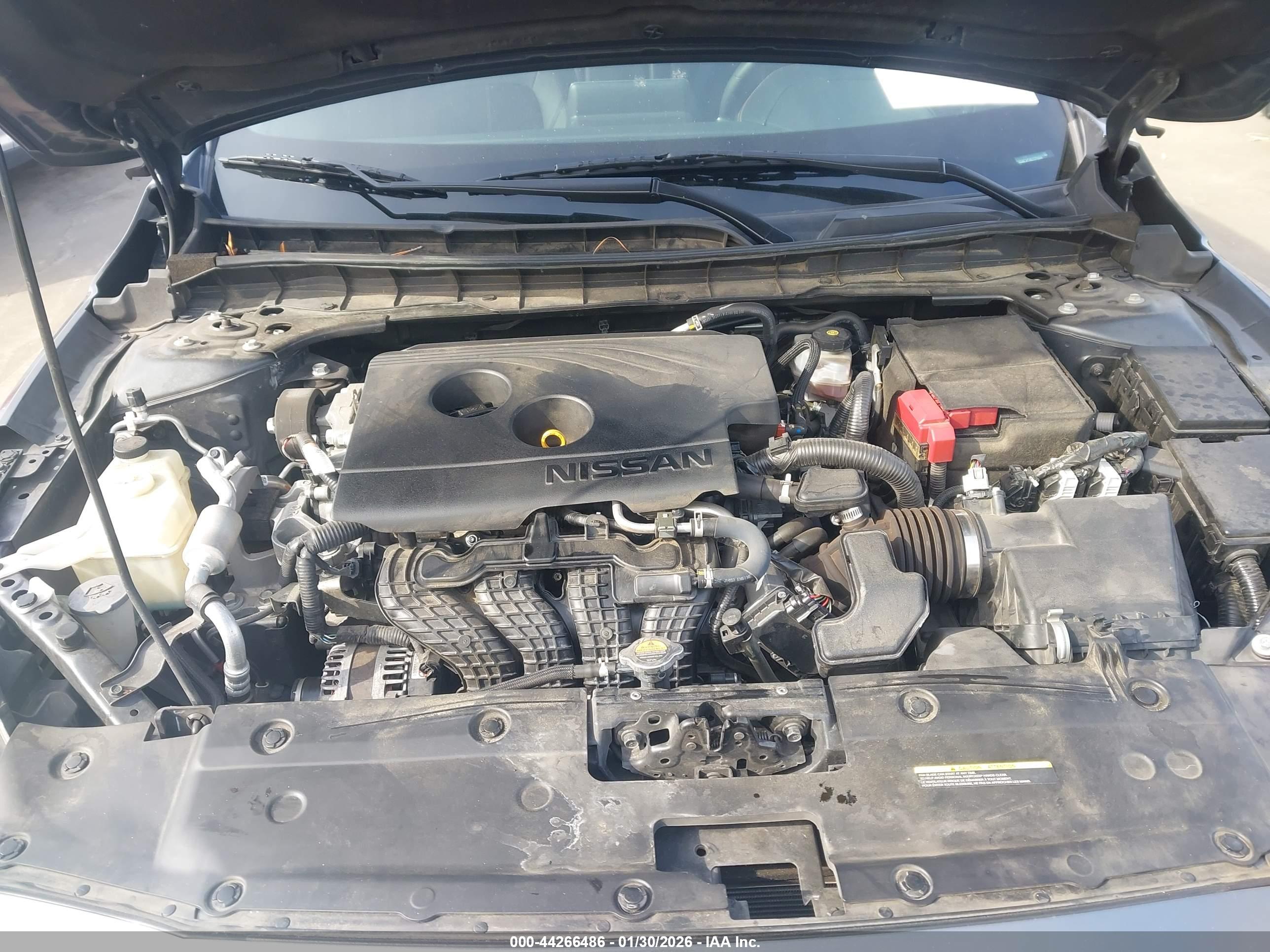 NISSAN ALTIMA image 10